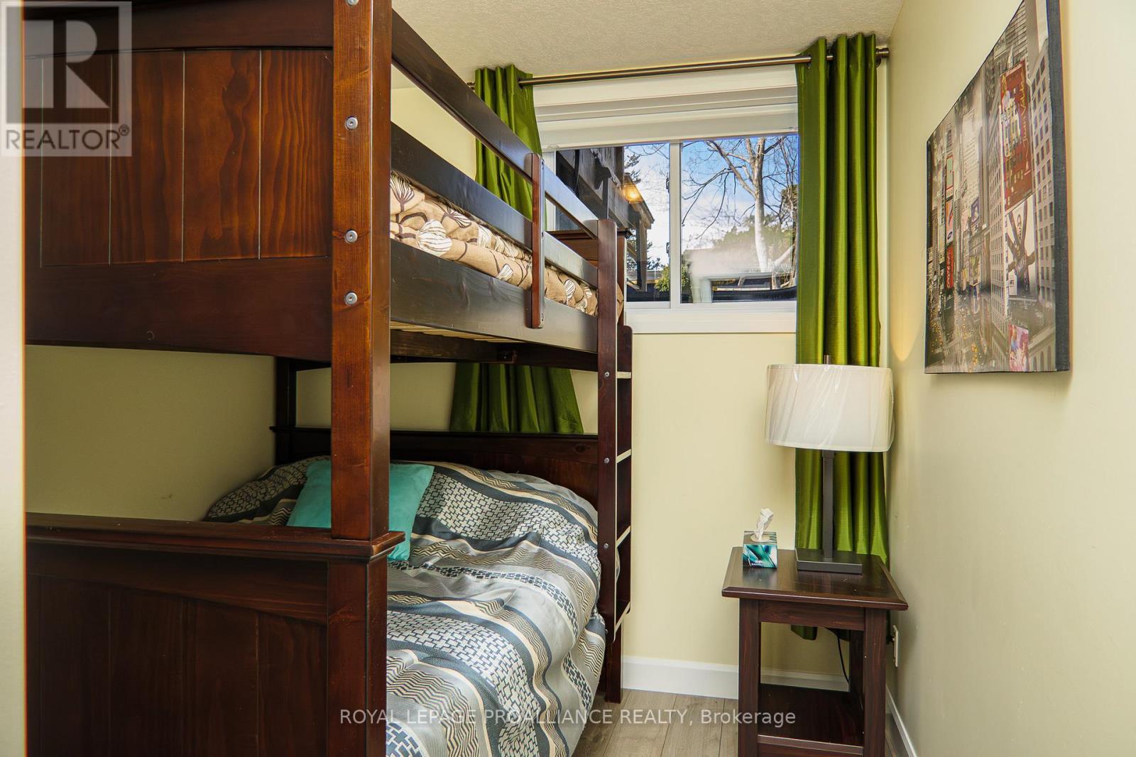 64 College Street, Quinte West, Ontario  K8V 1P9 - Photo 35 - X12565592