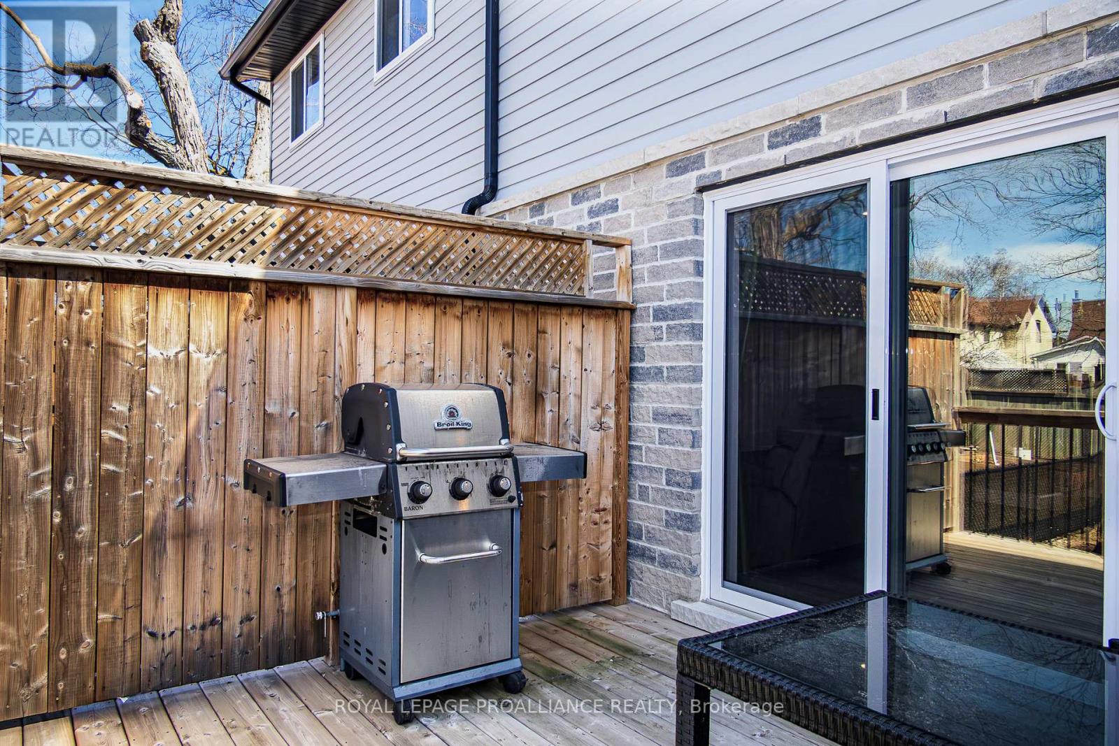 64 College Street, Quinte West, Ontario  K8V 1P9 - Photo 42 - X12565592