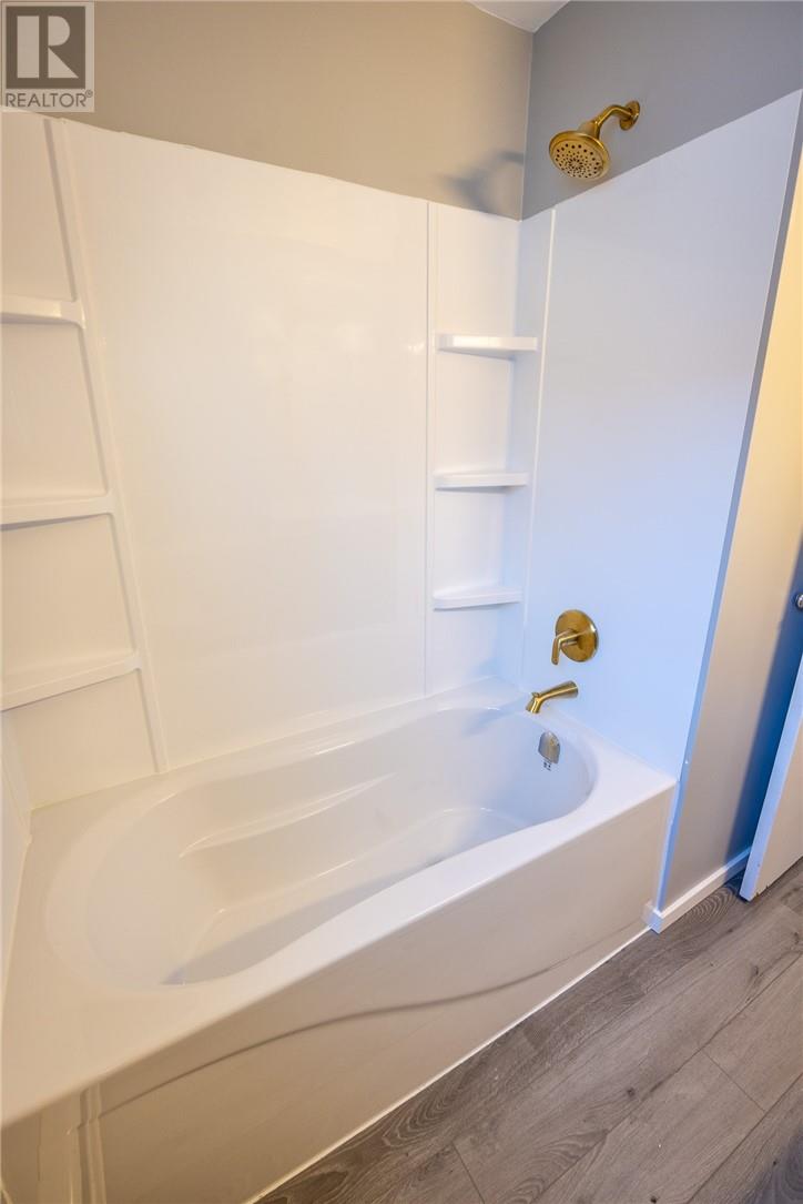 41 Oakwood Avenue, Capreol, Ontario  P0M 1H0 - Photo 11 - 2125704