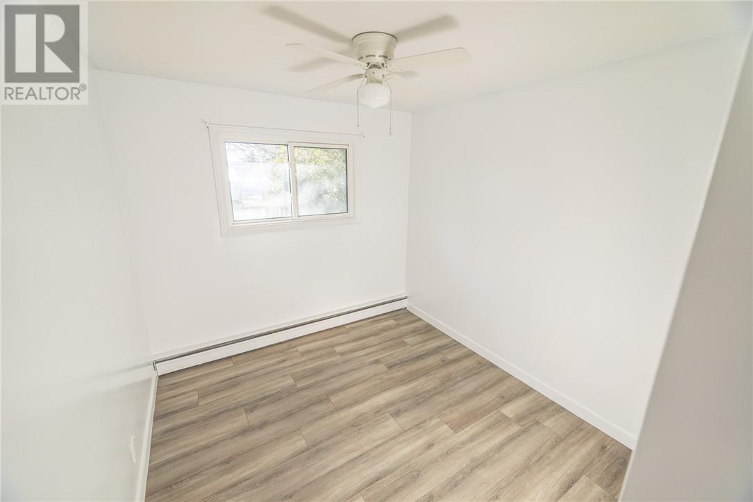 41 Oakwood Avenue, Capreol, Ontario  P0M 1H0 - Photo 14 - 2125704