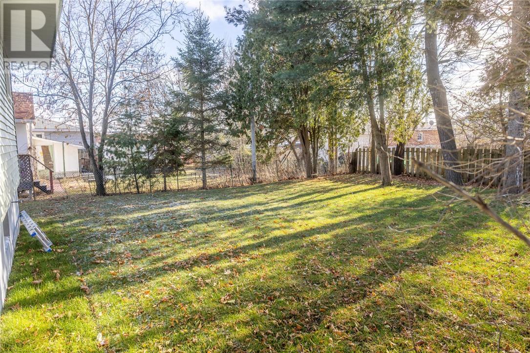 41 Oakwood Avenue, Capreol, Ontario  P0M 1H0 - Photo 3 - 2125704