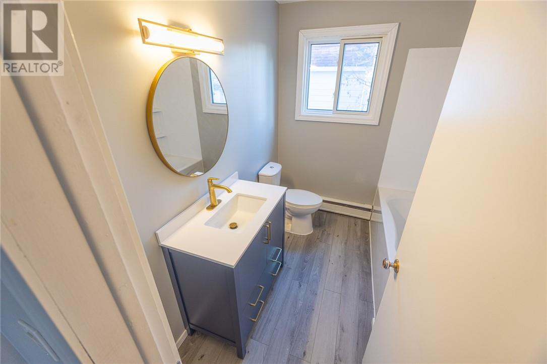 41 Oakwood Avenue, Capreol, Ontario  P0M 1H0 - Photo 9 - 2125704