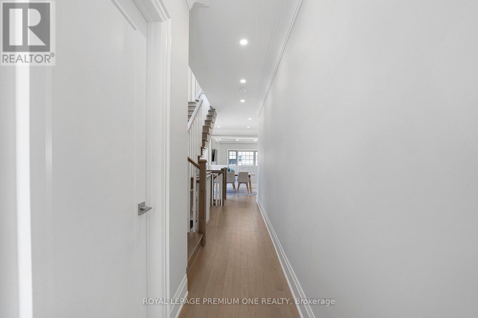 12 Jack Kenny Court, Caledon, Ontario  L7E 2M5 - Photo 3 - W12564904