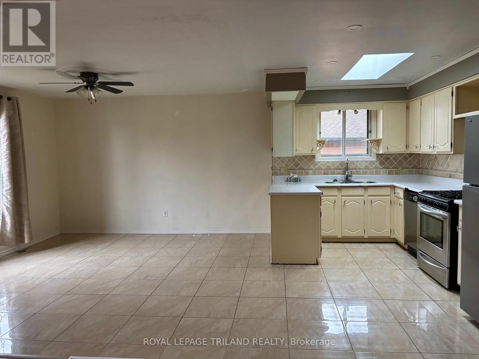 Photo 10 of 47 for 358 Helen Drive