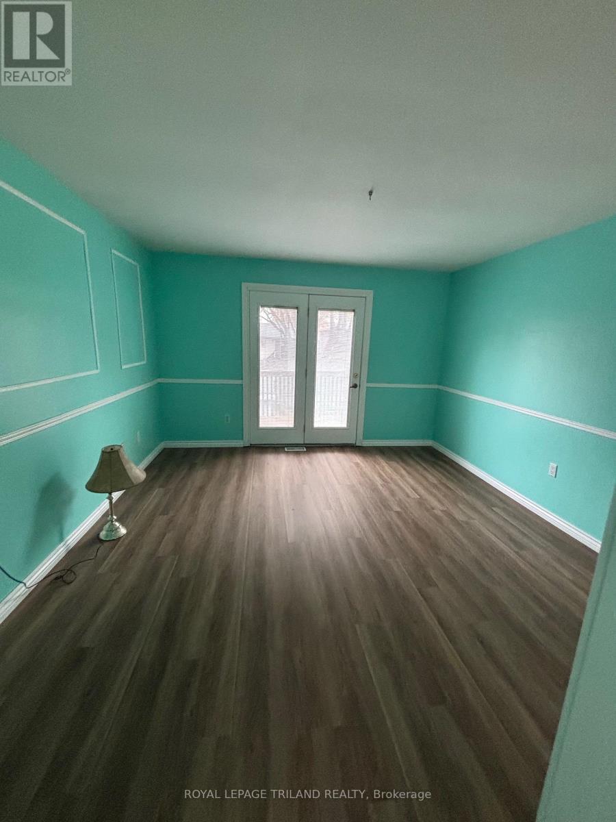 Photo 12 of 47 for 358 Helen Drive