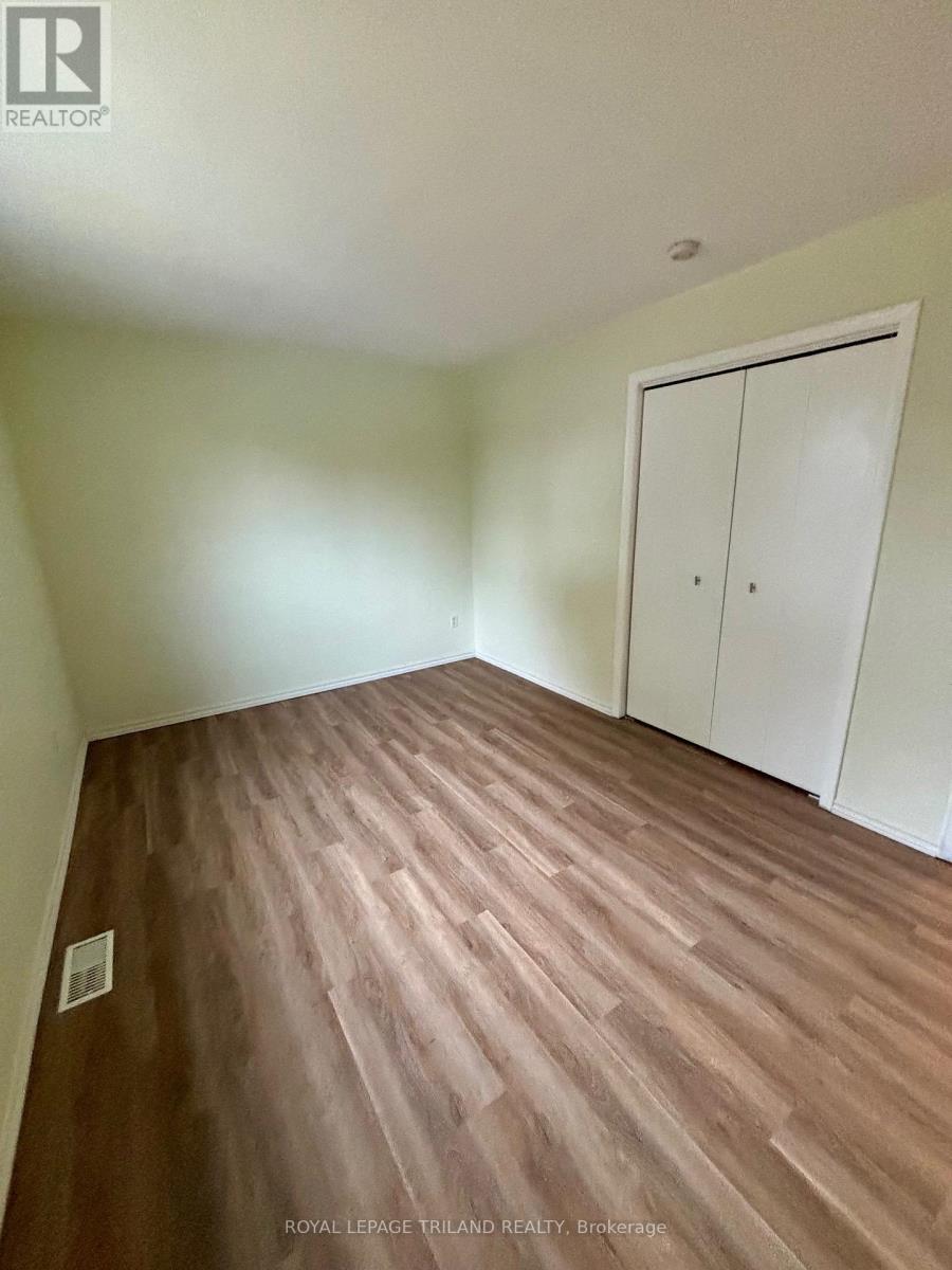 Photo 16 of 47 for 358 Helen Drive