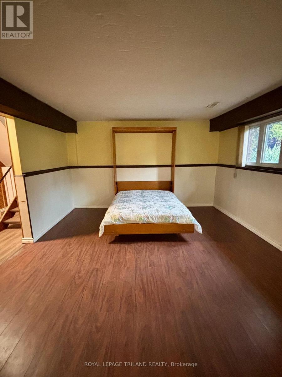 Photo 23 of 47 for 358 Helen Drive