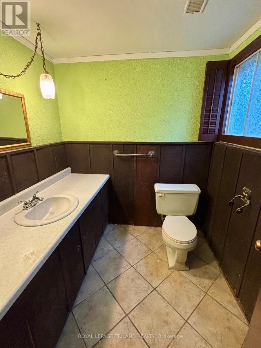 Photo 30 of 47 for 358 Helen Drive