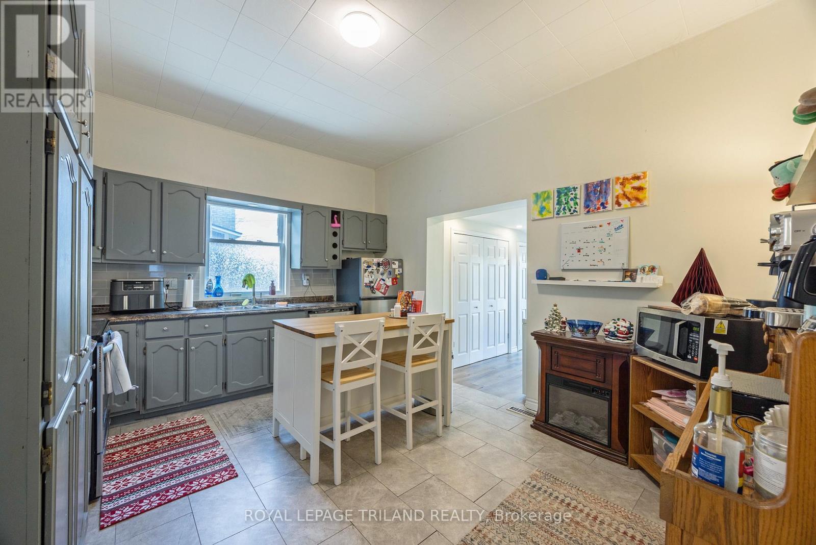 101 Malakoff Street, St. Thomas, Ontario  N5P 1M5 - Photo 10 - X12565616