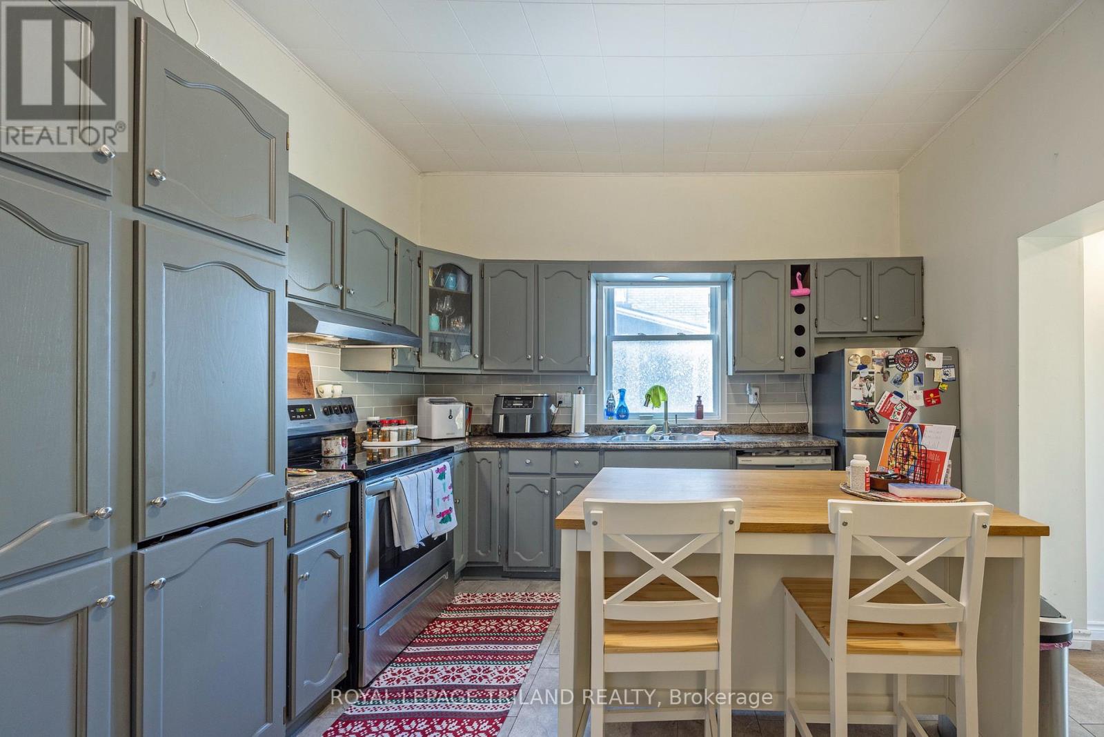 101 Malakoff Street, St. Thomas, Ontario  N5P 1M5 - Photo 11 - X12565616