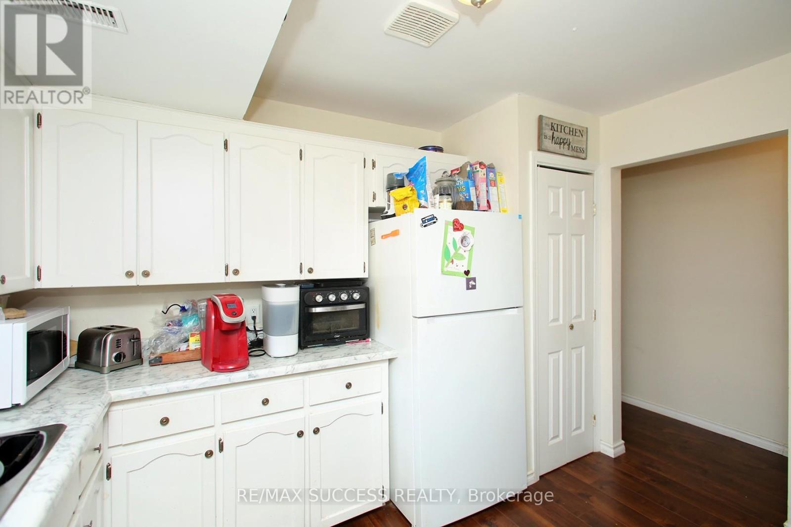 32 & 34 River Street, Thorold, Ontario  L0S 1K0 - Photo 12 - X12565456