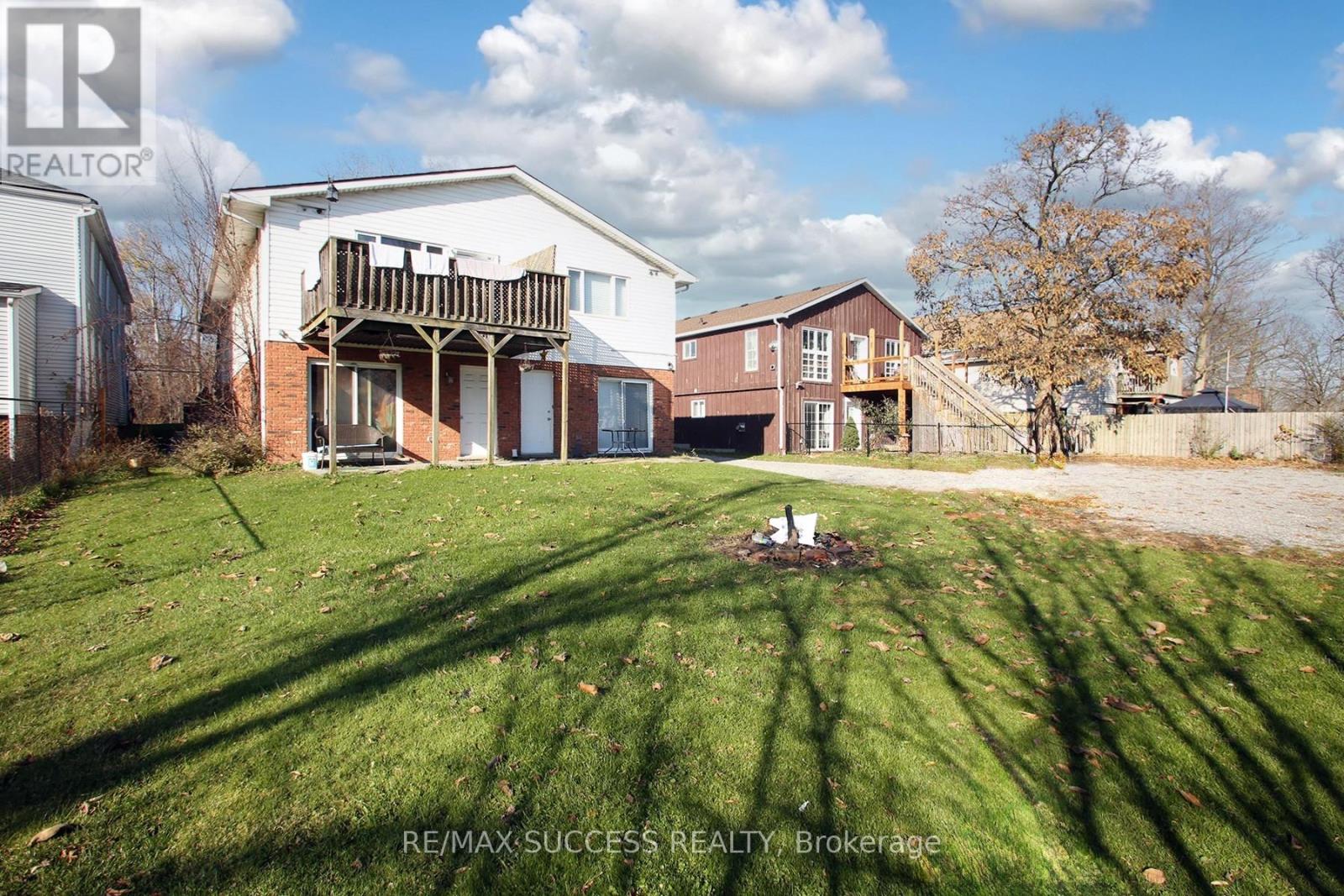 32 & 34 River Street, Thorold, Ontario  L0S 1K0 - Photo 3 - X12565456