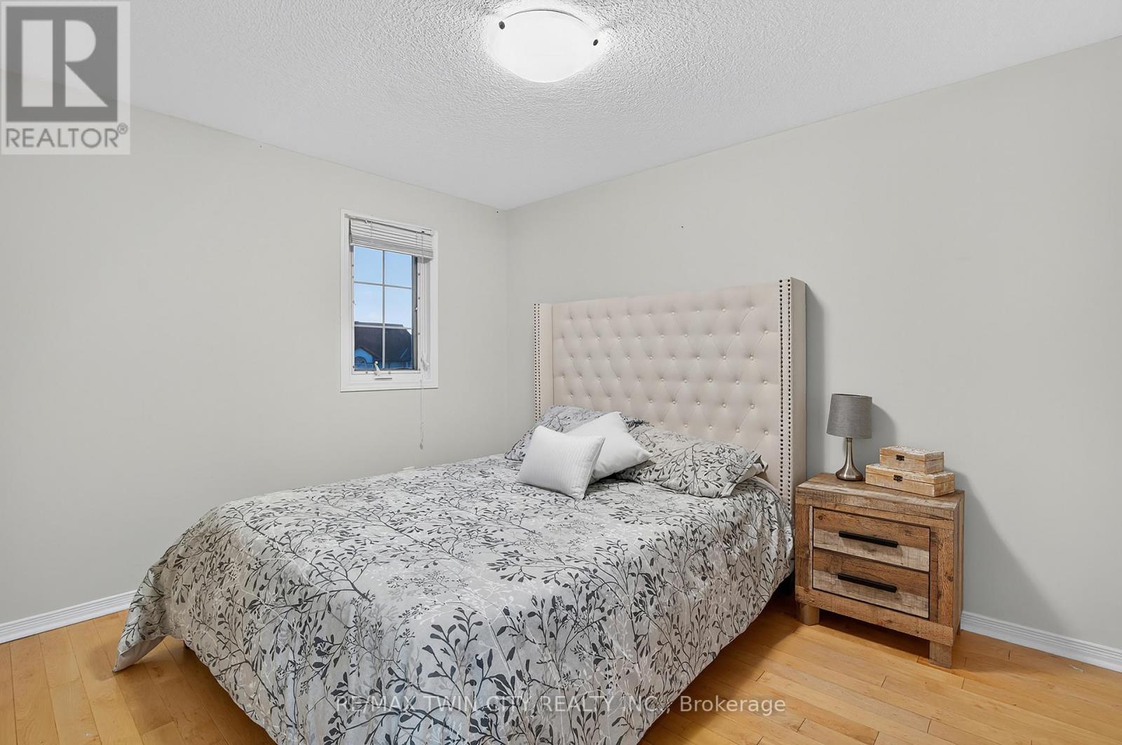 70 Cannes Street, Kitchener, Ontario  N2R 1V2 - Photo 18 - X12565504