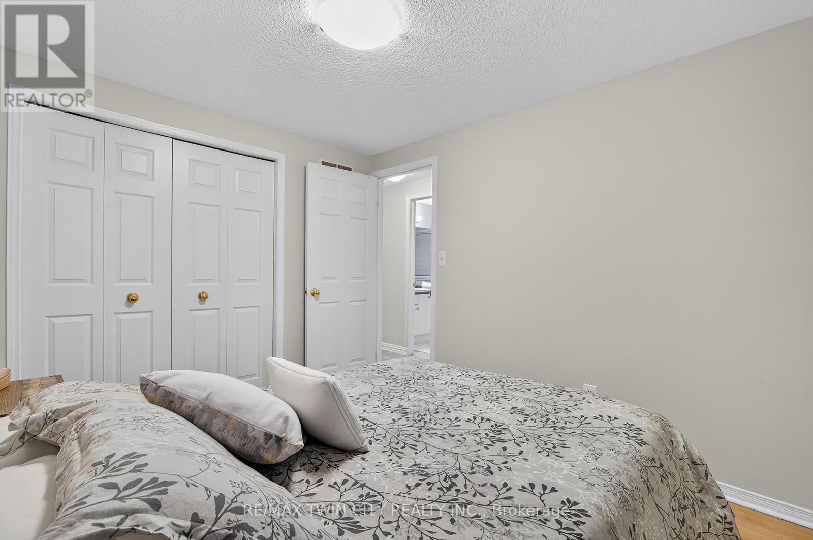 70 Cannes Street, Kitchener, Ontario  N2R 1V2 - Photo 19 - X12565504