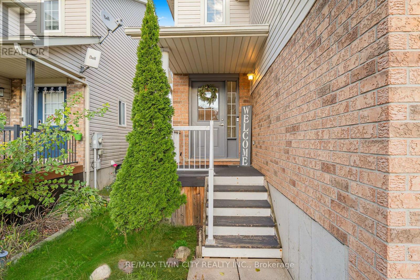 70 Cannes Street, Kitchener, Ontario  N2R 1V2 - Photo 3 - X12565504