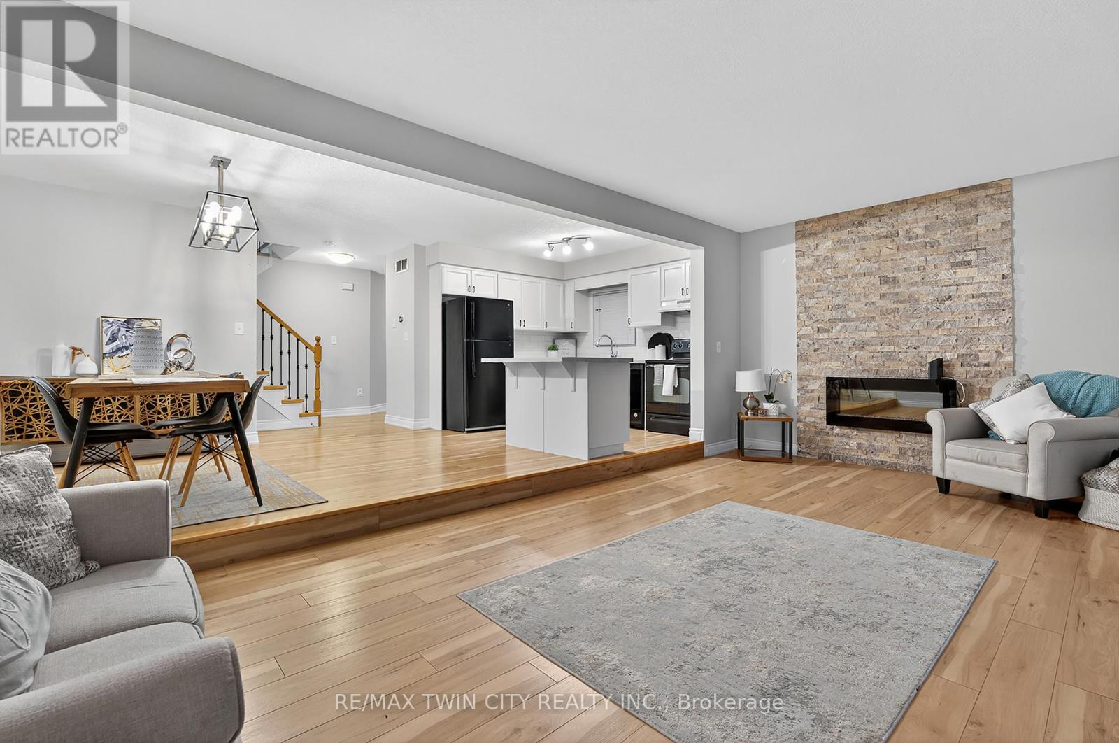 70 Cannes Street, Kitchener, Ontario  N2R 1V2 - Photo 5 - X12565504