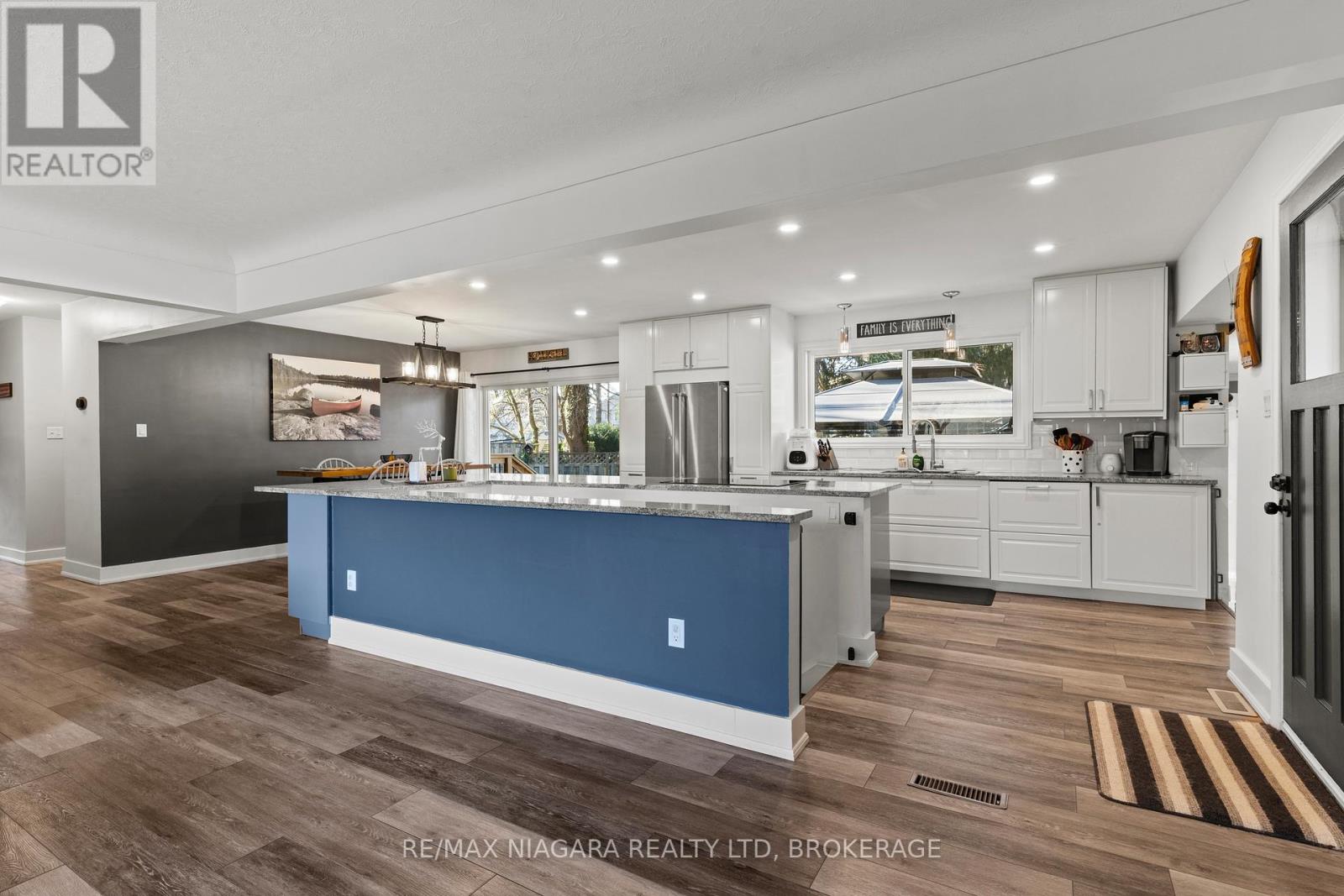 16 Peachtree Park, Pelham, Ontario  L0S 1E0 - Photo 11 - X12565620