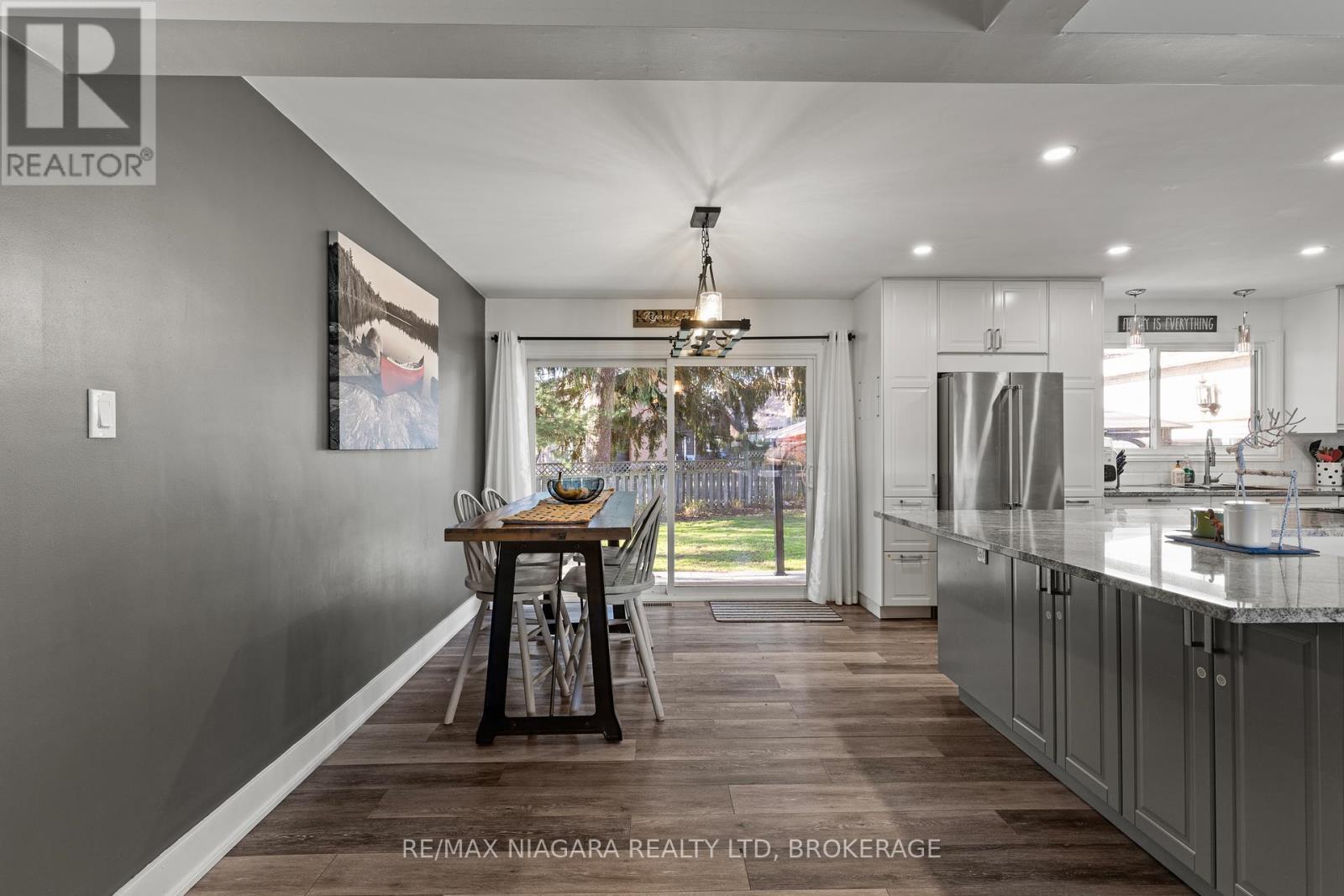 16 Peachtree Park, Pelham, Ontario  L0S 1E0 - Photo 16 - X12565620