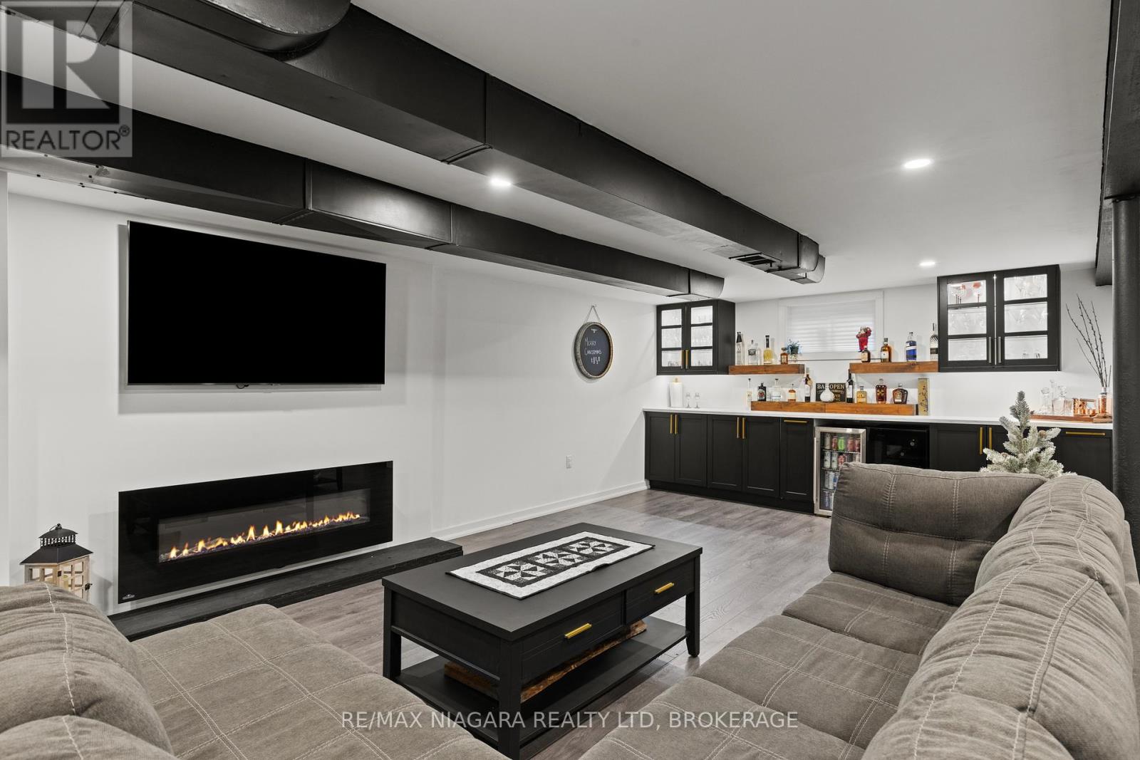 16 Peachtree Park, Pelham, Ontario  L0S 1E0 - Photo 31 - X12565620