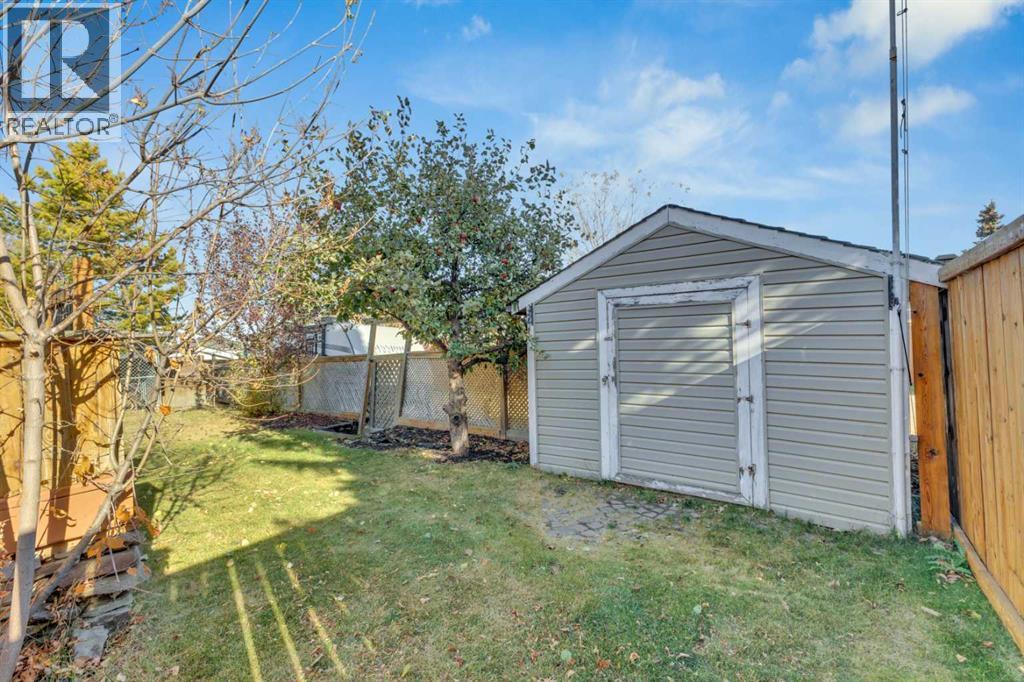 16 Parson Drive, Sylvan Lake, Alberta  T4S 1K4 - Photo 39 - A2260977