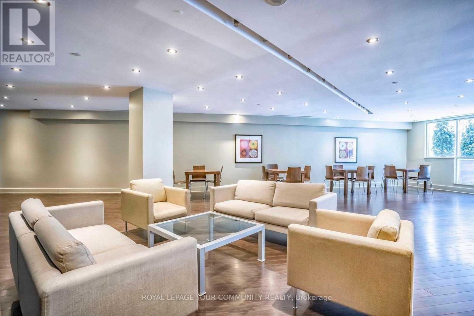 1707 - 218 Queens Quay W, Toronto, Ontario  M5J 2Y6 - Photo 18 - C12565536