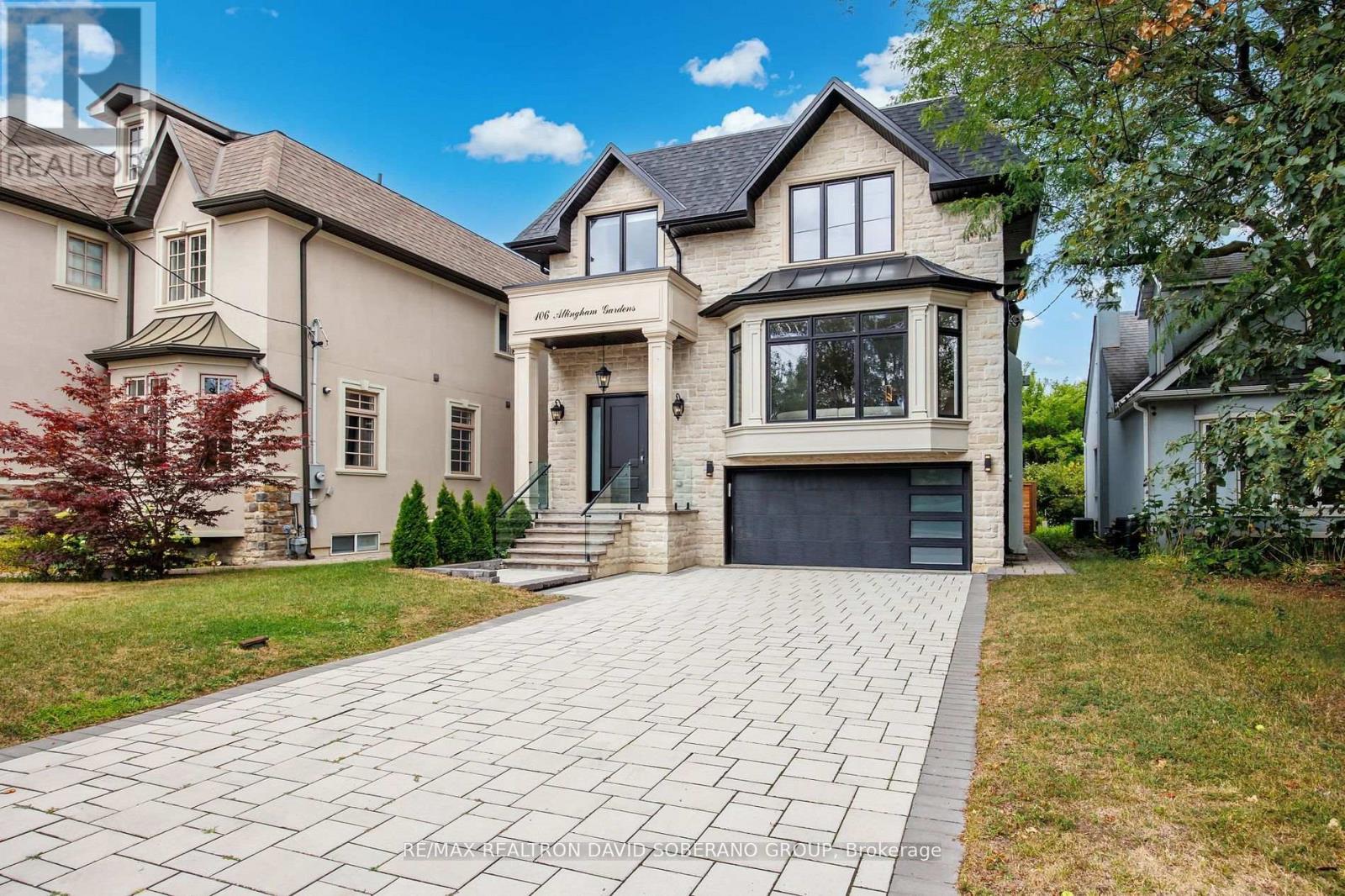 106 Allingham Gardens, Toronto, Ontario  M3H 1Y2 - Photo 2 - C12565548