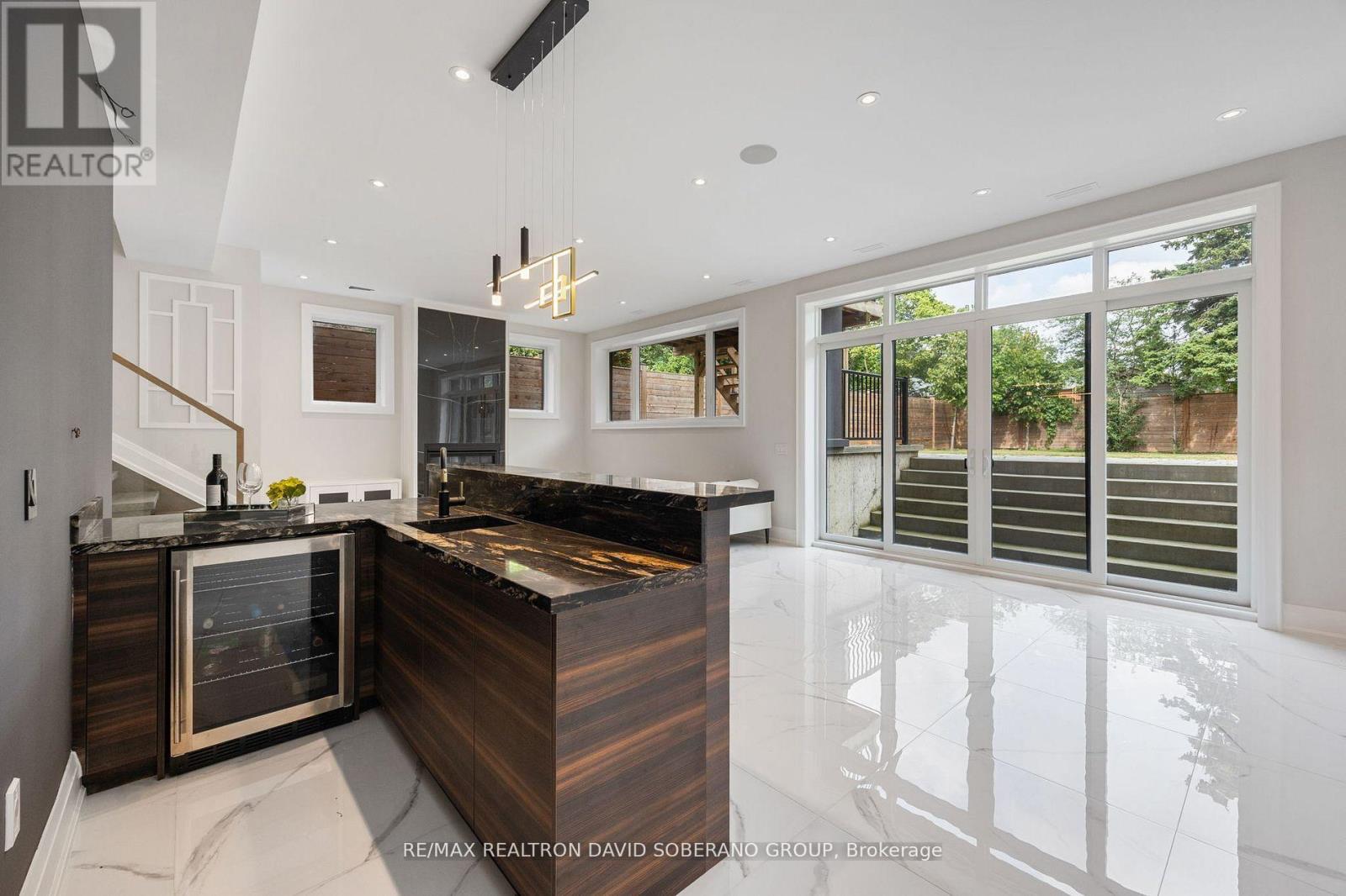 106 Allingham Gardens, Toronto, Ontario  M3H 1Y2 - Photo 38 - C12565548