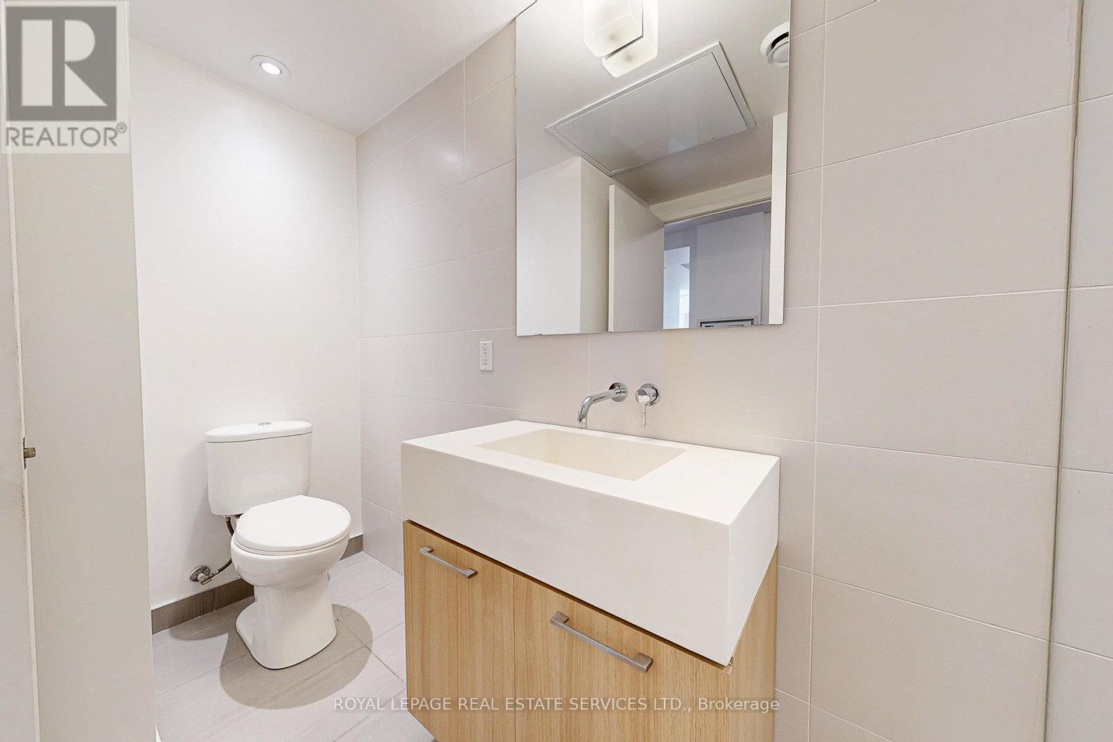 417 - 560 King Street W, Toronto, Ontario  M5V 1M3 - Photo 16 - C12565558