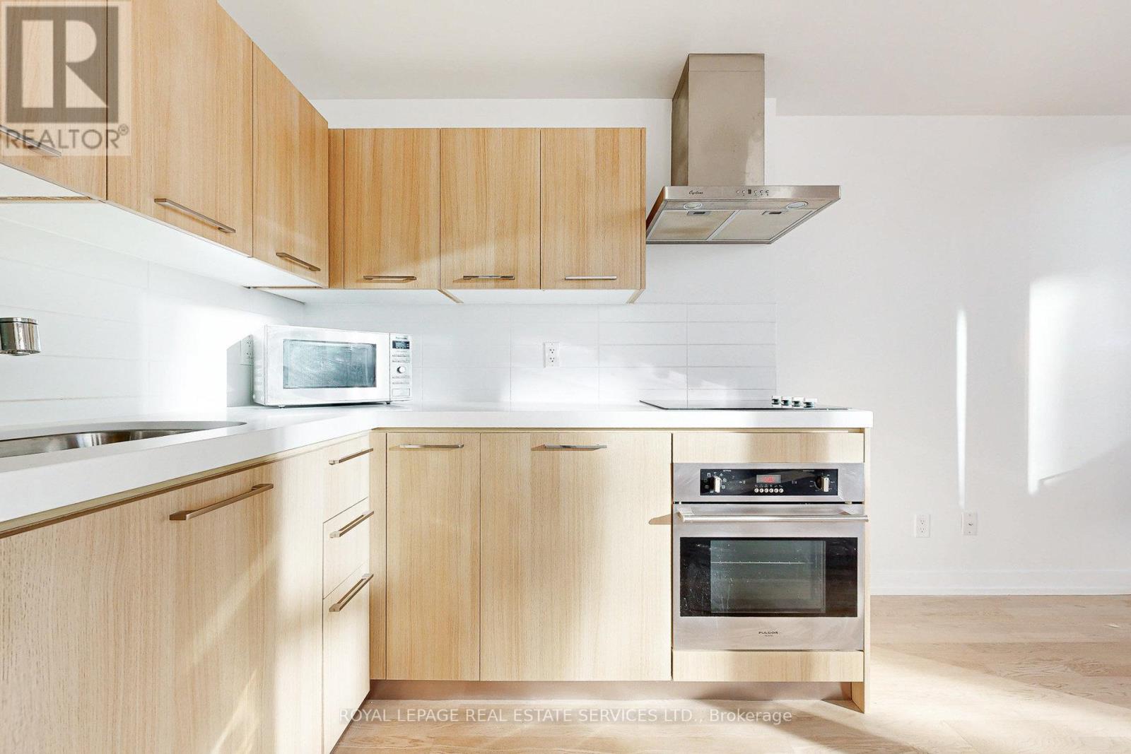 417 - 560 King Street W, Toronto, Ontario  M5V 1M3 - Photo 8 - C12565558