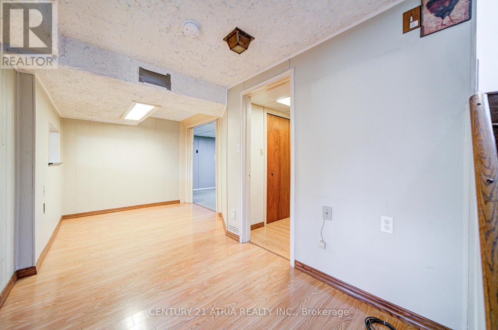 331 Elmwood Avenue, Richmond Hill, Ontario  L4C 1L7 - Photo 35 - N12561960