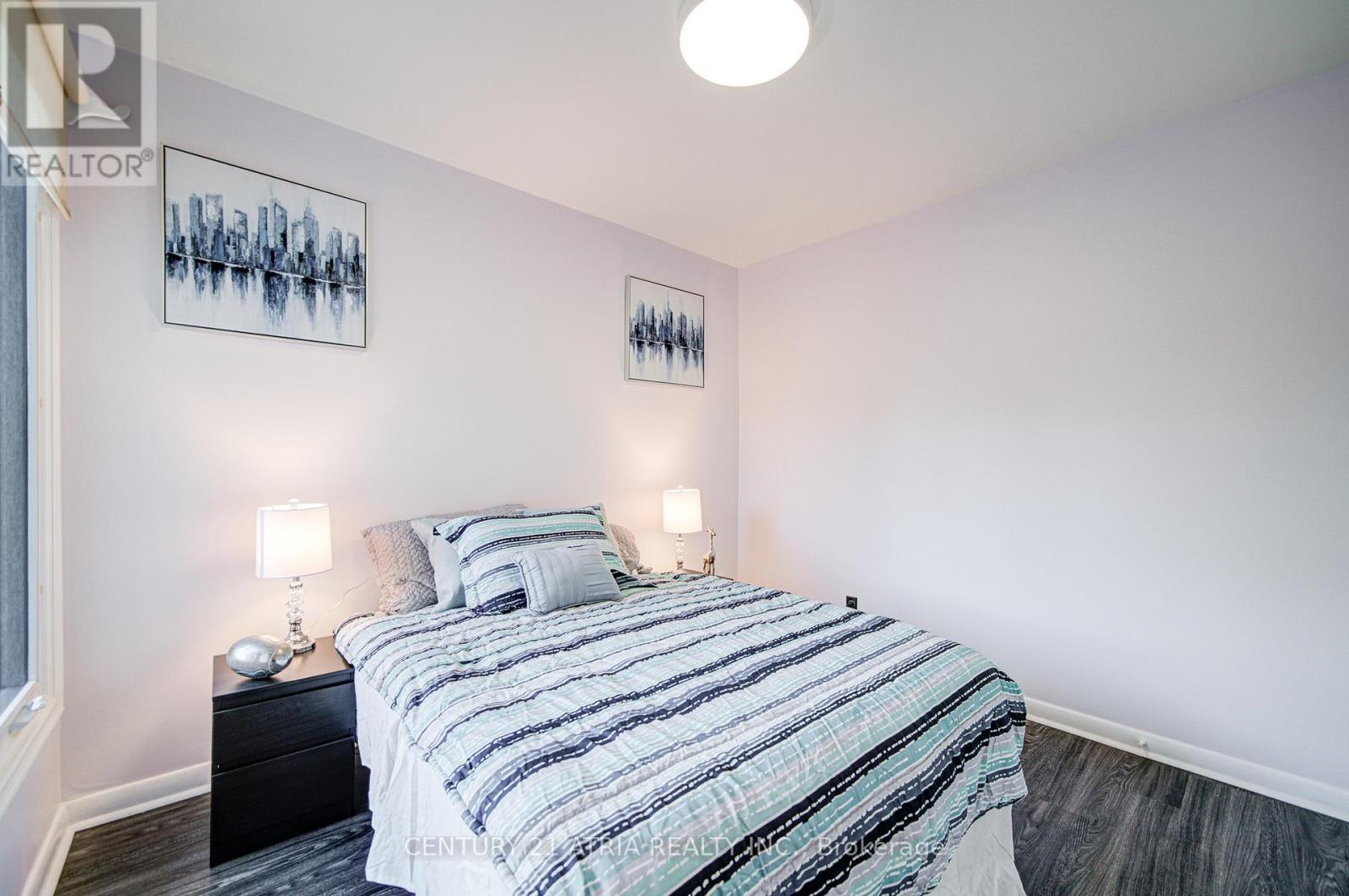 331 Elmwood Avenue, Richmond Hill, Ontario  L4C 1L7 - Photo 28 - N12561960