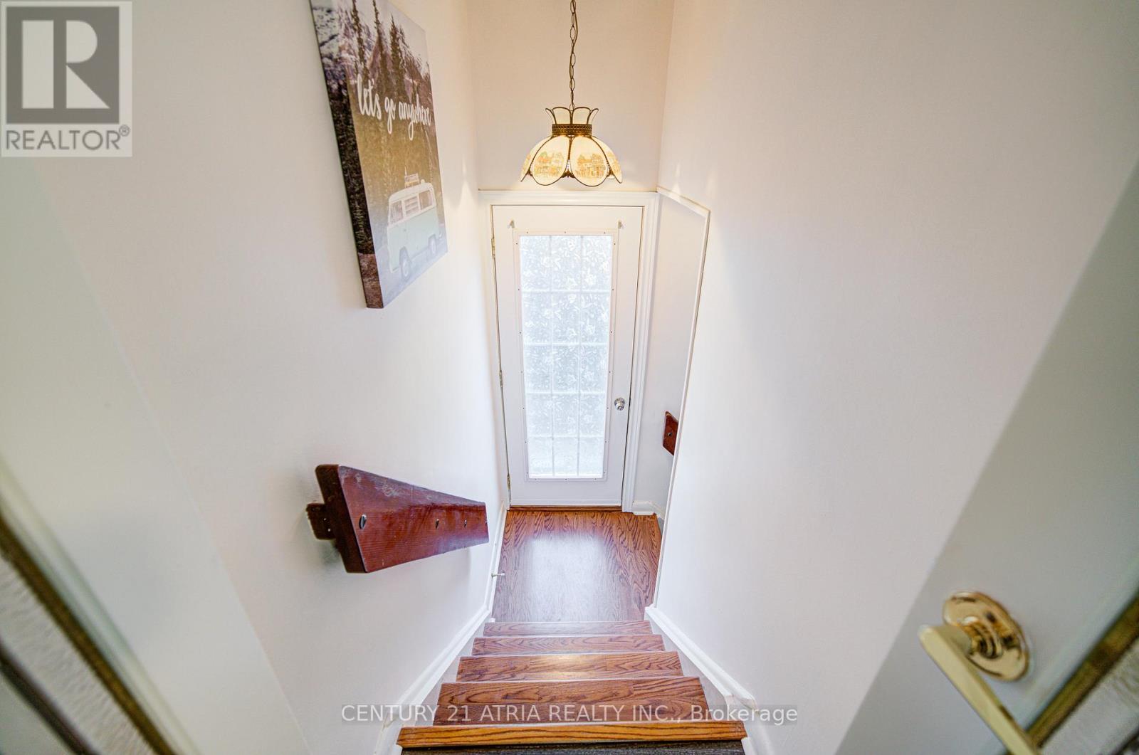 331 Elmwood Avenue, Richmond Hill, Ontario  L4C 1L7 - Photo 31 - N12561960