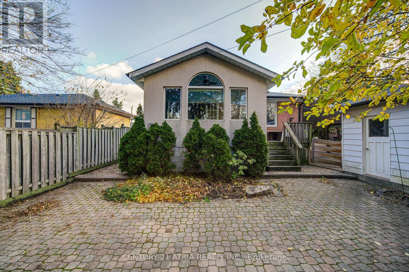 331 Elmwood Avenue, Richmond Hill, Ontario  L4C 1L7 - Photo 39 - N12561960