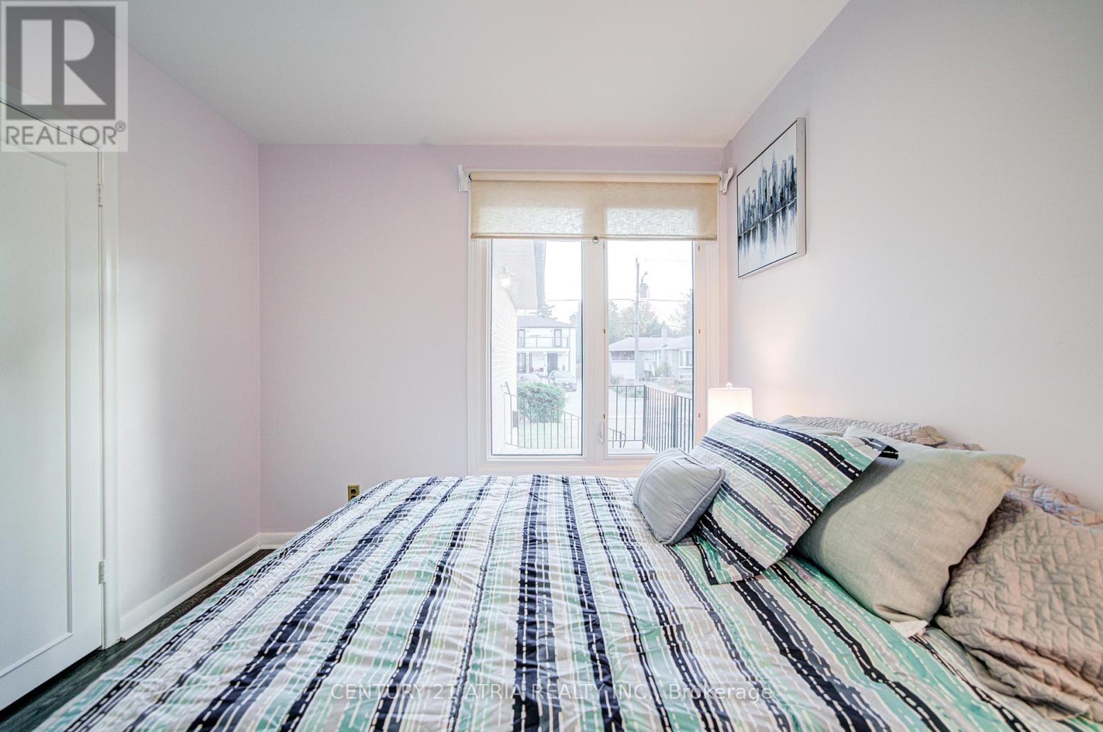 331 Elmwood Avenue, Richmond Hill, Ontario  L4C 1L7 - Photo 29 - N12561960