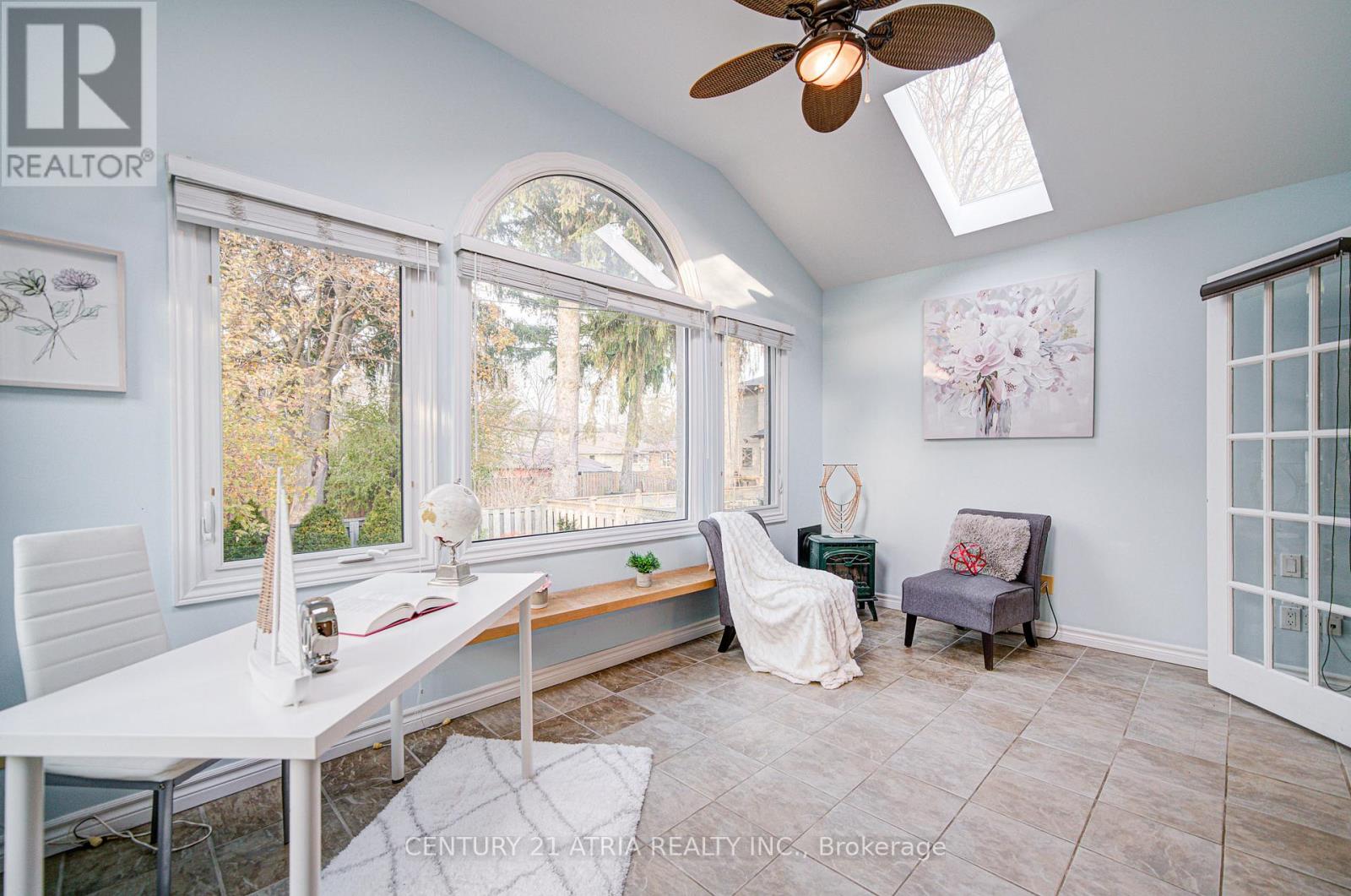 331 Elmwood Avenue, Richmond Hill, Ontario  L4C 1L7 - Photo 21 - N12561960