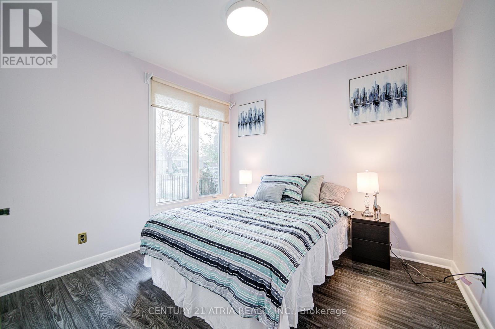 331 Elmwood Avenue, Richmond Hill, Ontario  L4C 1L7 - Photo 27 - N12561960