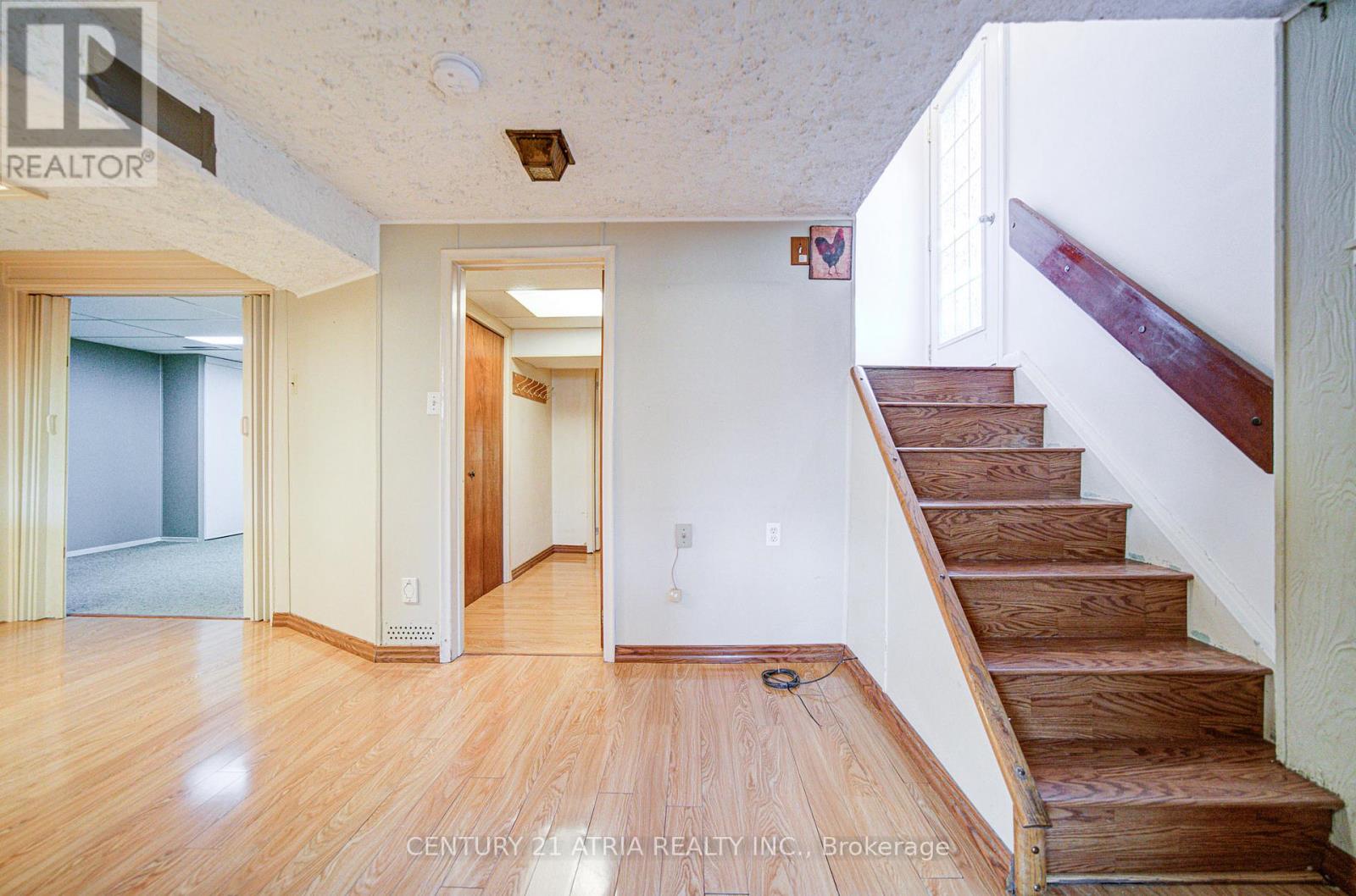 331 Elmwood Avenue, Richmond Hill, Ontario  L4C 1L7 - Photo 32 - N12561960