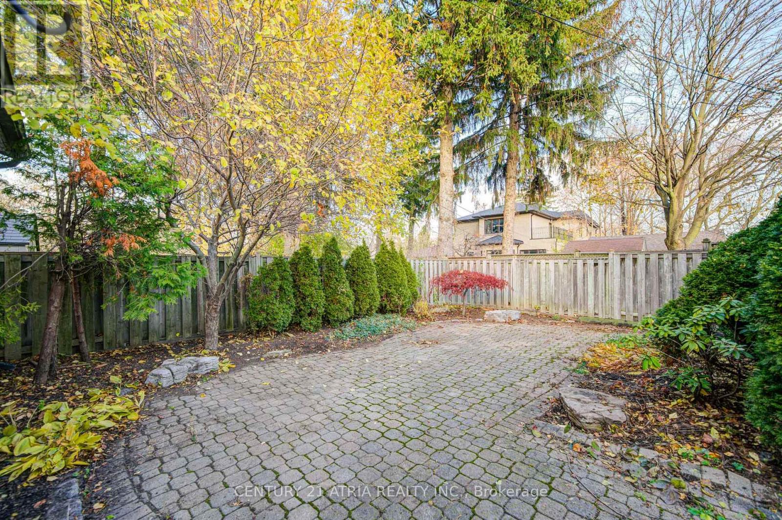 331 Elmwood Avenue, Richmond Hill, Ontario  L4C 1L7 - Photo 40 - N12561960