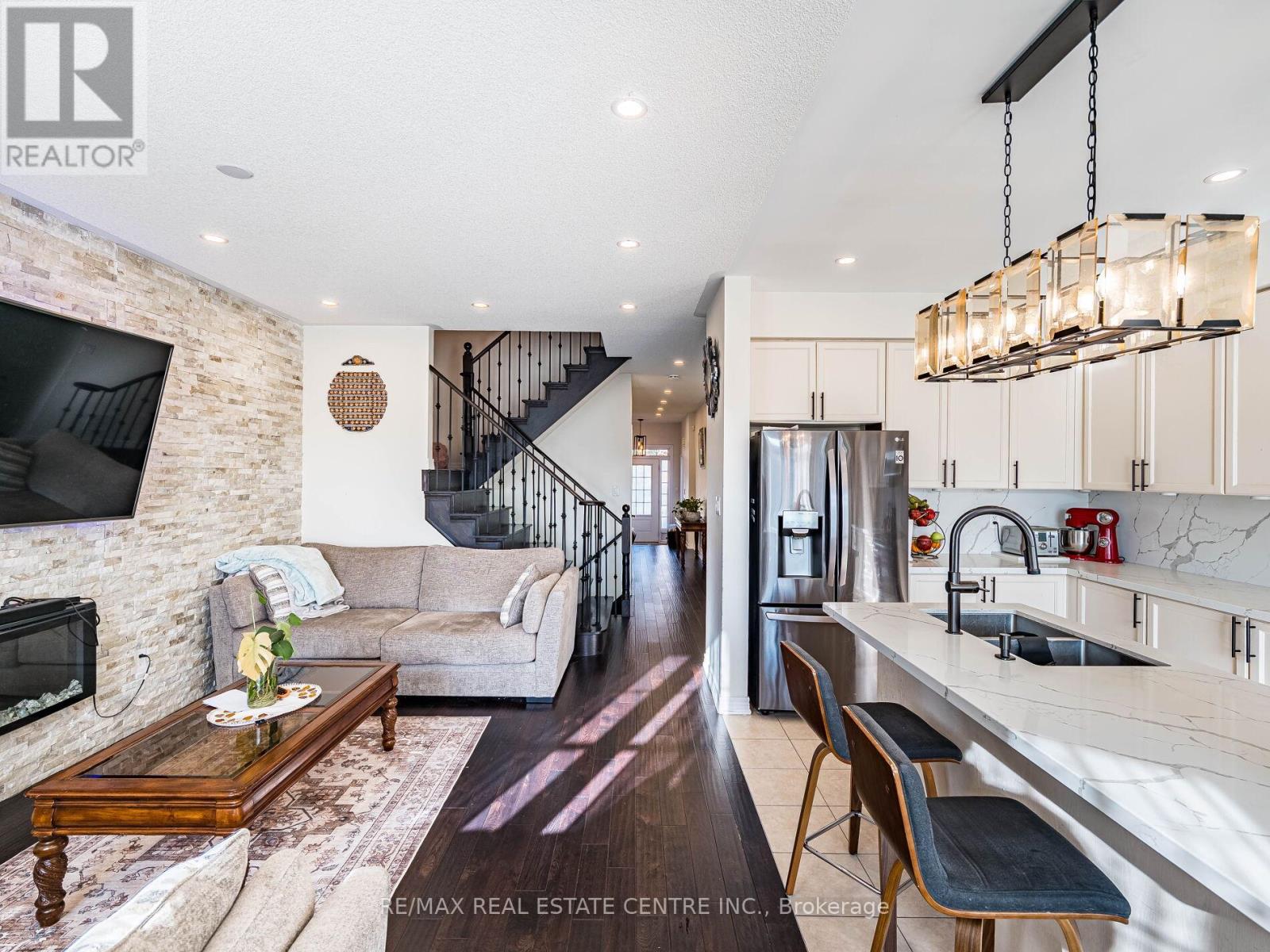 527 Vaughan Court, Milton, Ontario  L9T 8A7 - Photo 22 - W12559316