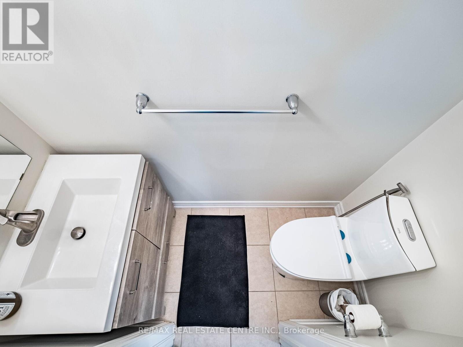 527 Vaughan Court, Milton, Ontario  L9T 8A7 - Photo 29 - W12559316