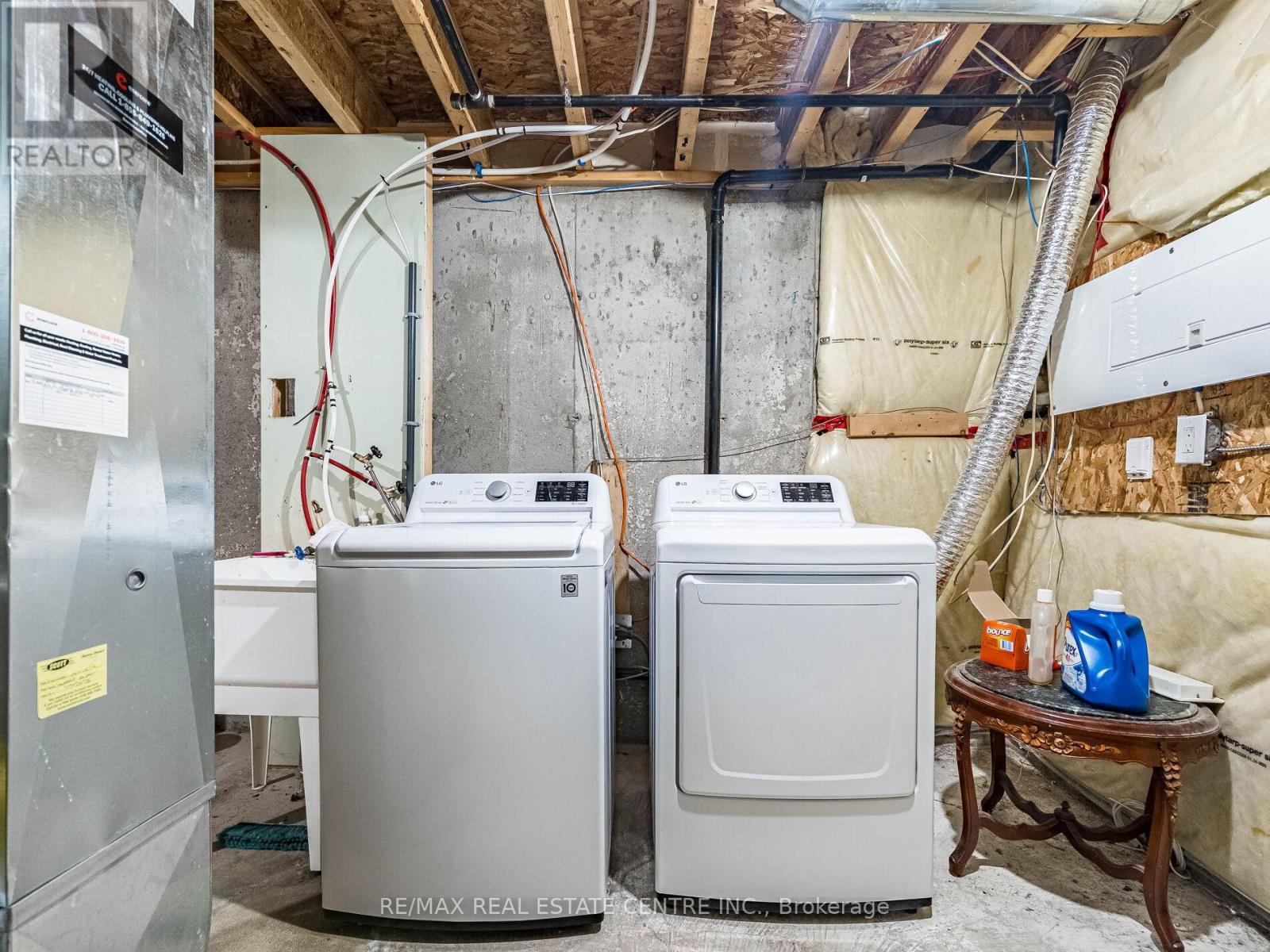 527 Vaughan Court, Milton, Ontario  L9T 8A7 - Photo 47 - W12559316