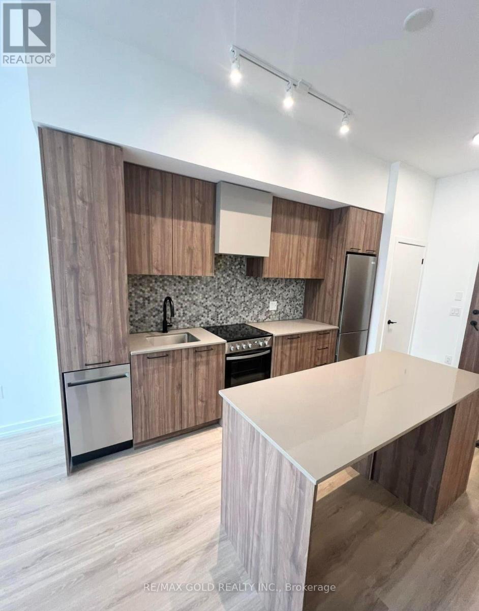 102 - 10 Lagerfeld Drive, Brampton, Ontario  L7A 5L3 - Photo 5 - W12565124