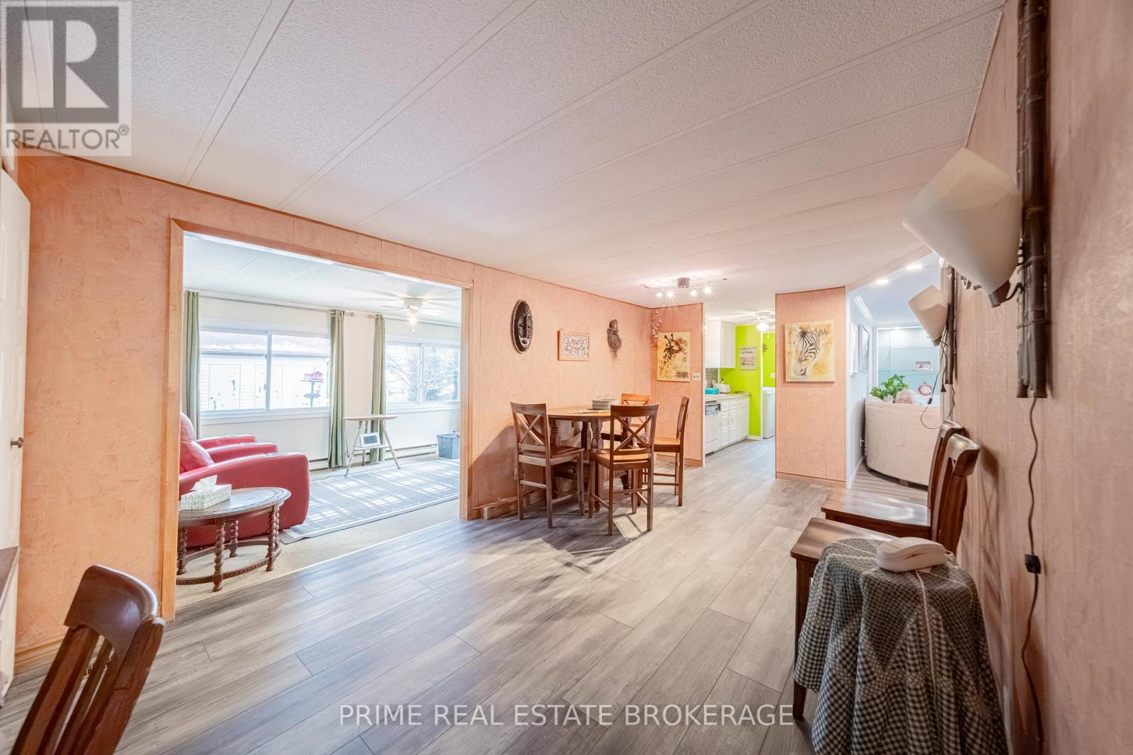 246 Southwinds Court, South Huron, Ontario  N0M 1T0 - Photo 31 - X12552472