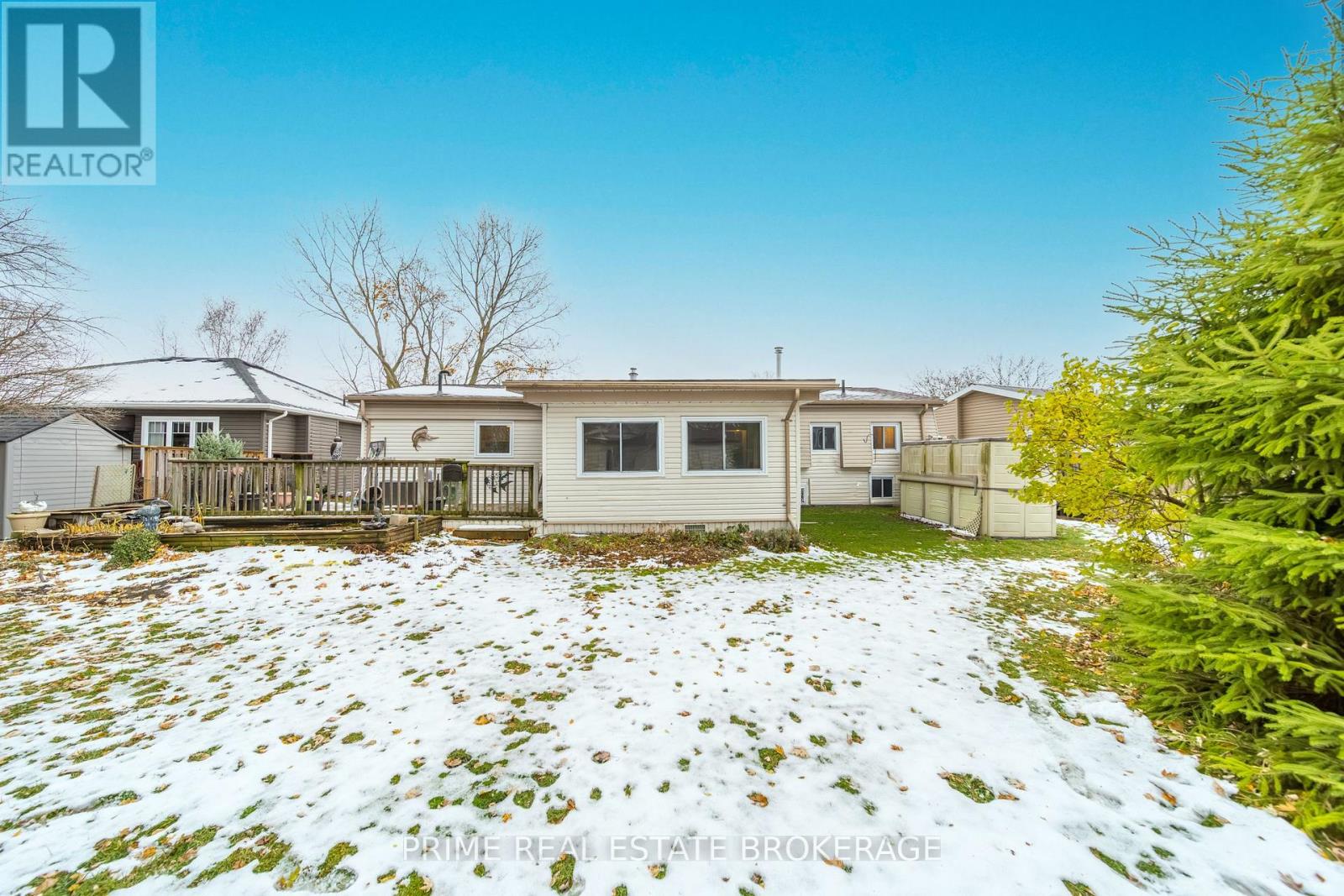 246 Southwinds Court, South Huron, Ontario  N0M 1T0 - Photo 39 - X12552472