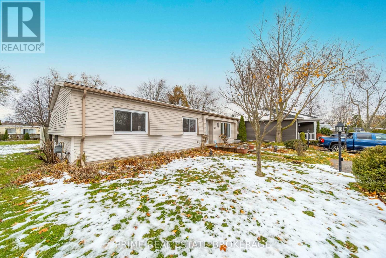 246 Southwinds Court, South Huron, Ontario  N0M 1T0 - Photo 40 - X12552472