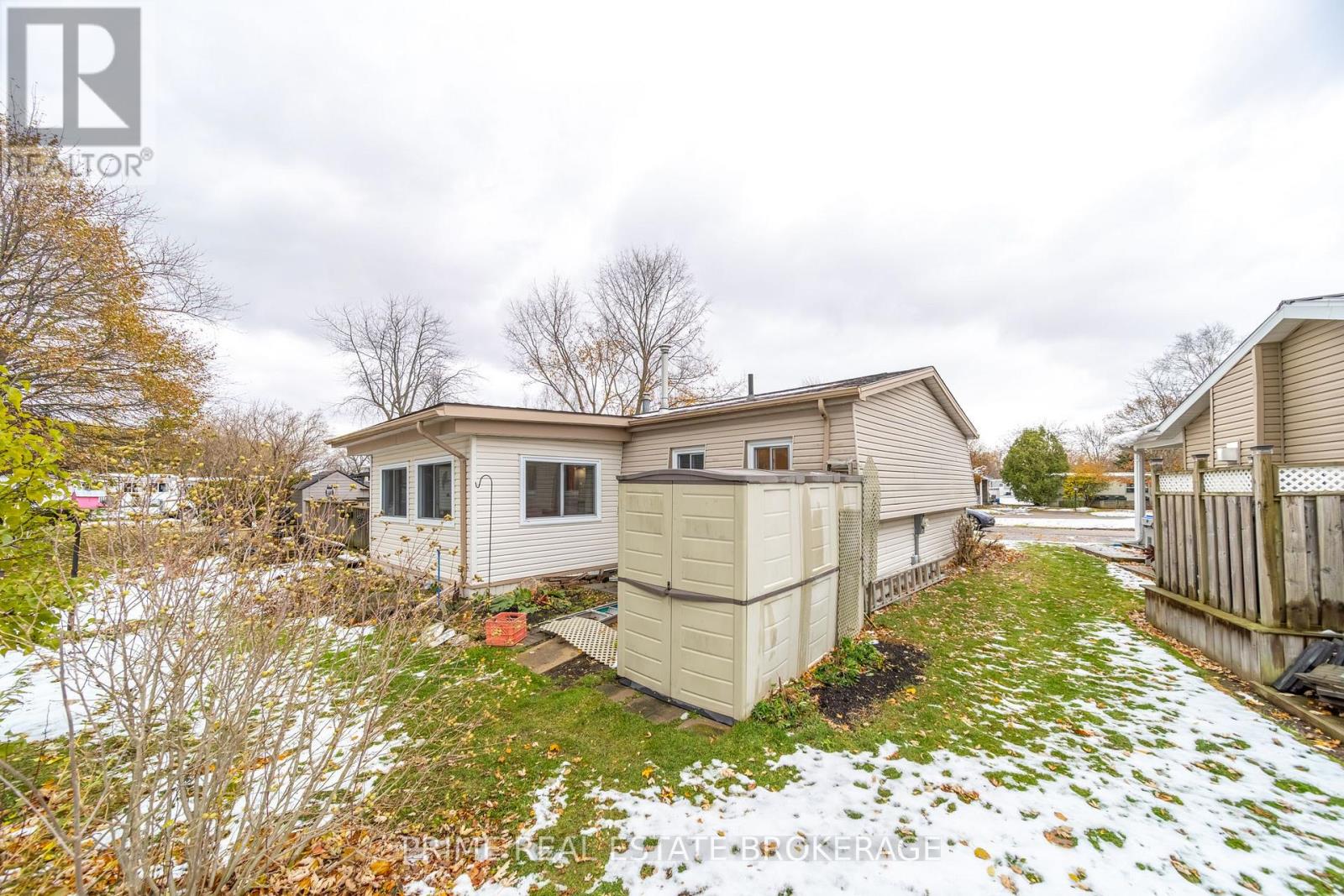 246 Southwinds Court, South Huron, Ontario  N0M 1T0 - Photo 43 - X12552472