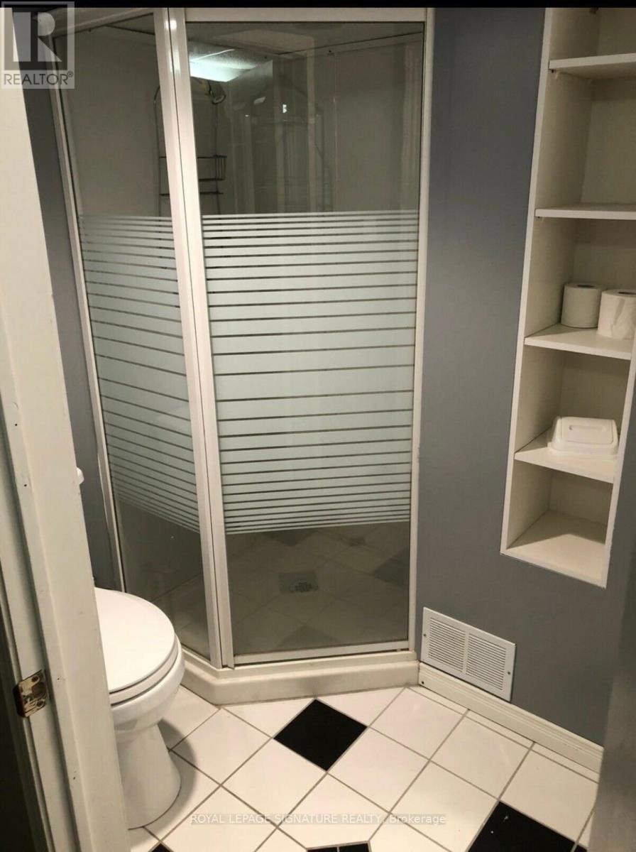 Bsmt - 622 Chartwell Court, Pickering, Ontario  L1V 4R8 - Photo 4 - E12565578