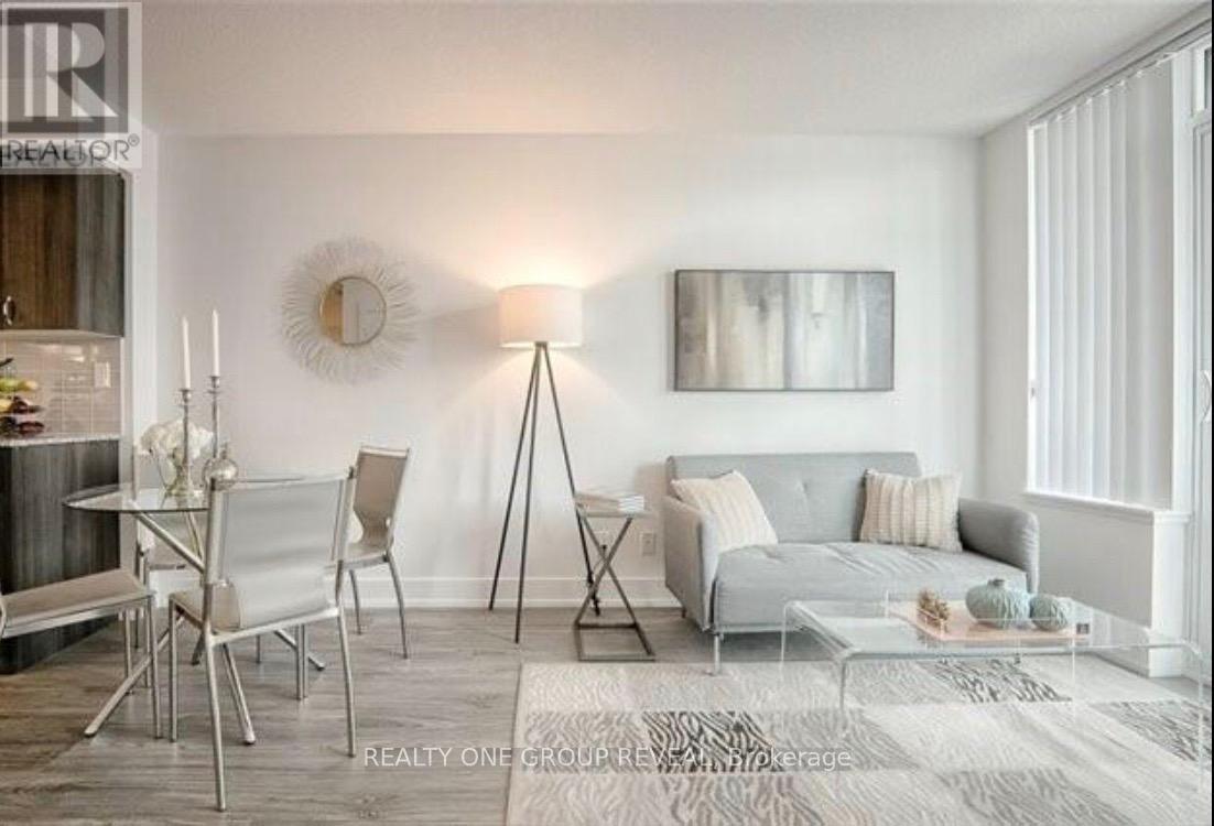 302 - 1215 Bayly Street, Pickering, Ontario  L1W 1L7 - Photo 4 - E12565624