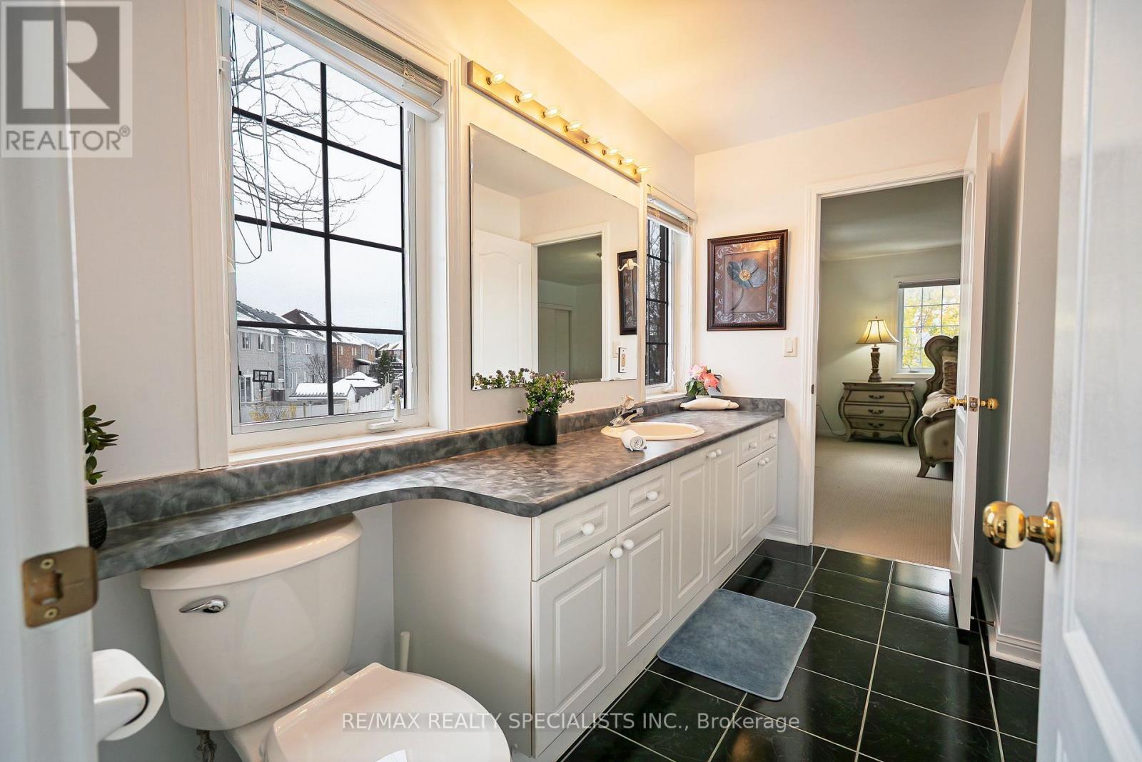 2 Maltby Court, Brampton, Ontario  L6P 1A5 - Photo 26 - W12536950