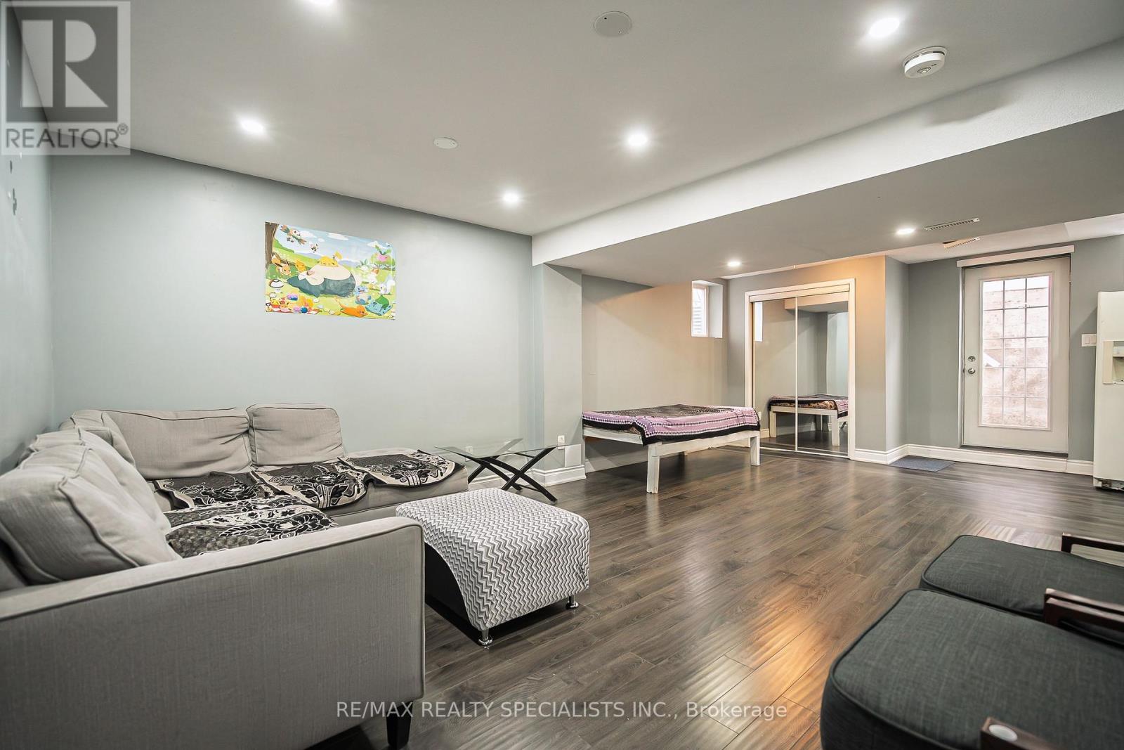 2 Maltby Court, Brampton, Ontario  L6P 1A5 - Photo 40 - W12536950